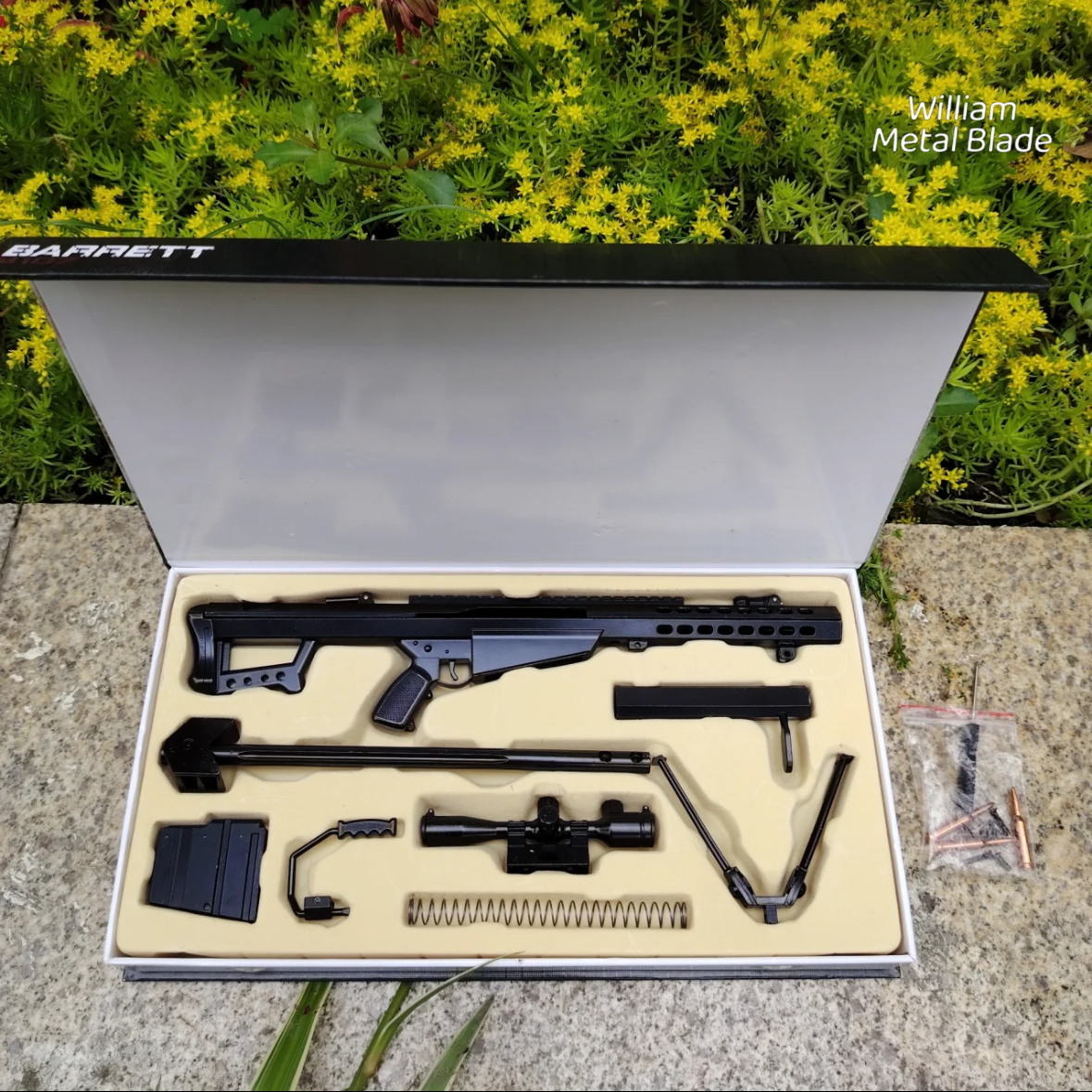 1:2.05 Metal Barrett Model Display Only