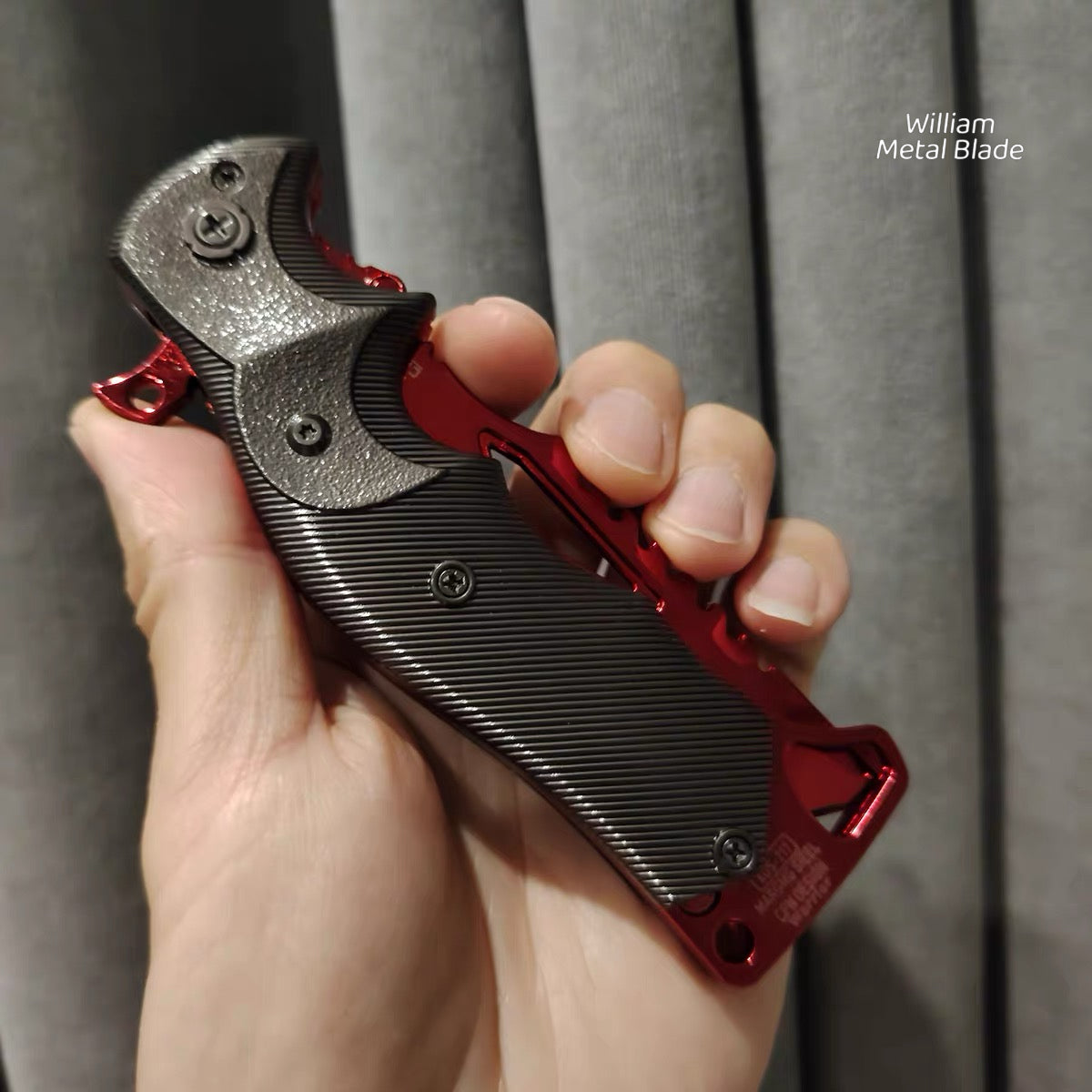 22CM/8.6" Arena Breakout Red Kite Folding Knife Metal Replica