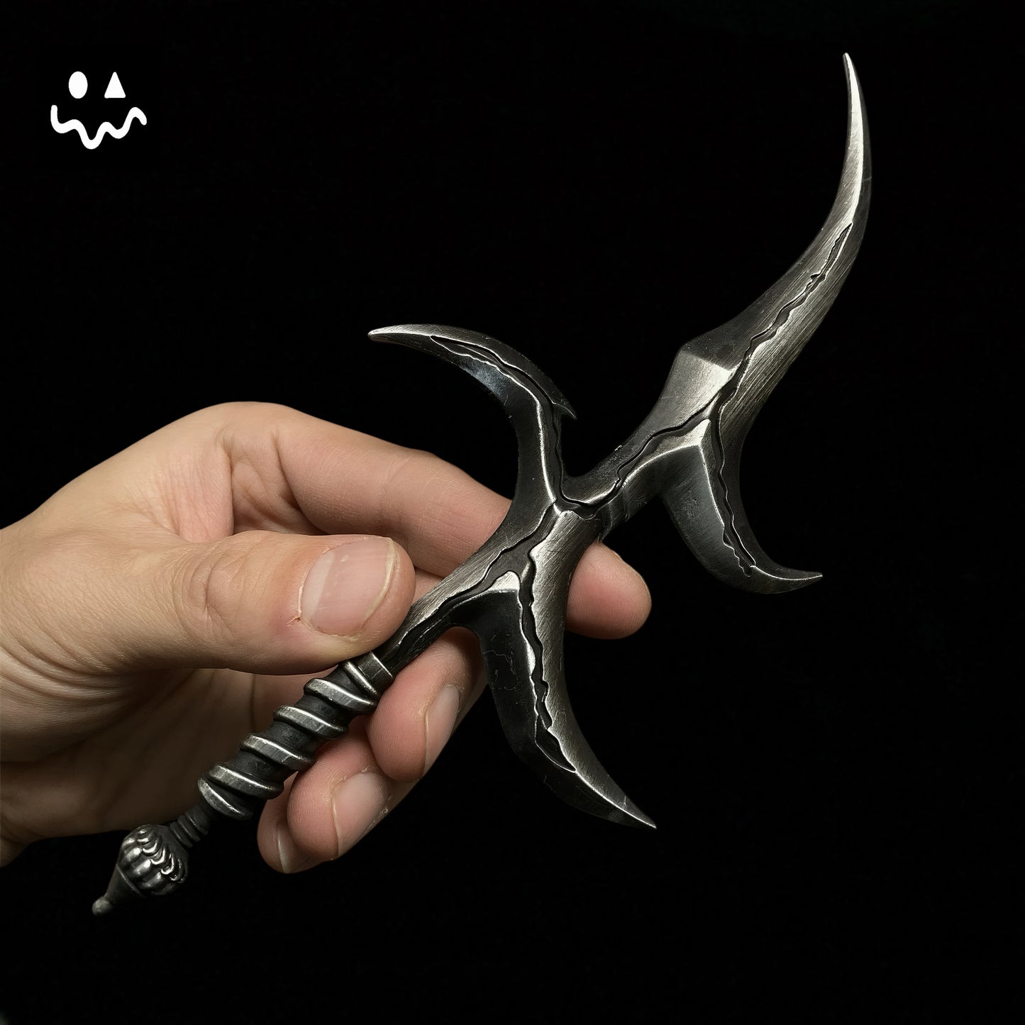 ER Black Knife Metal Miniature For Display