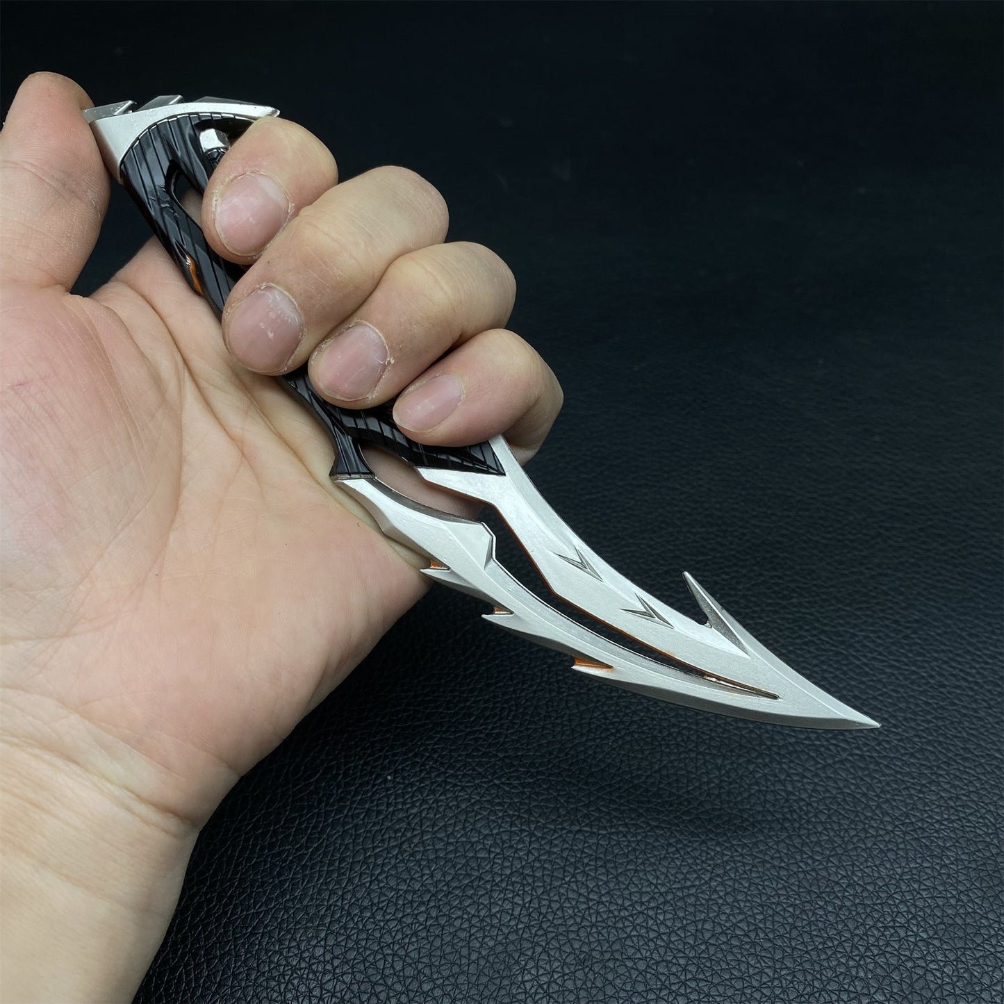 Byteshift Karambit Metal Miniature