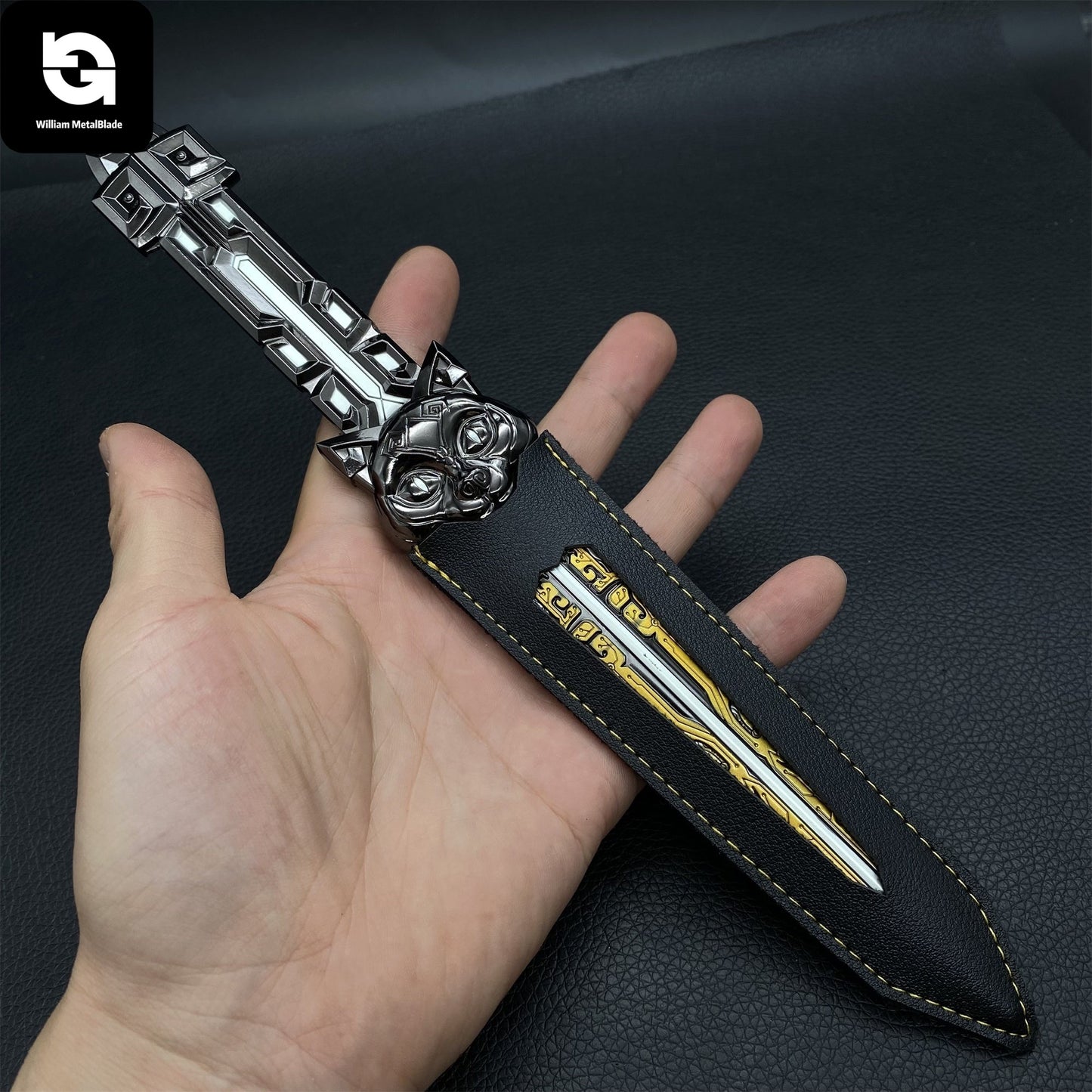 High quality Delta Force Data Throwing Knife Metal Replica