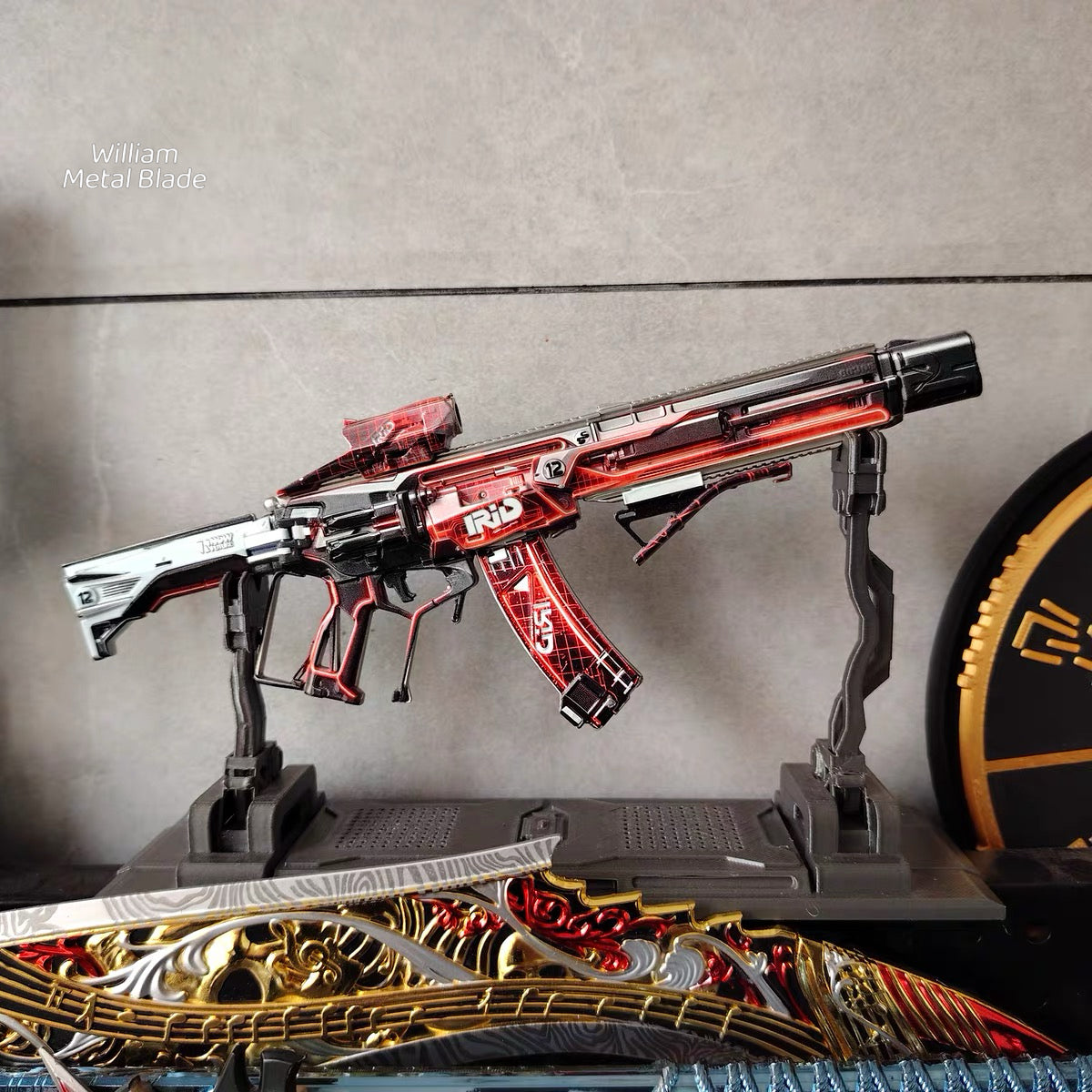 Delta Force Euphoria KC17 Assault Rifle Mini Metal Replica
