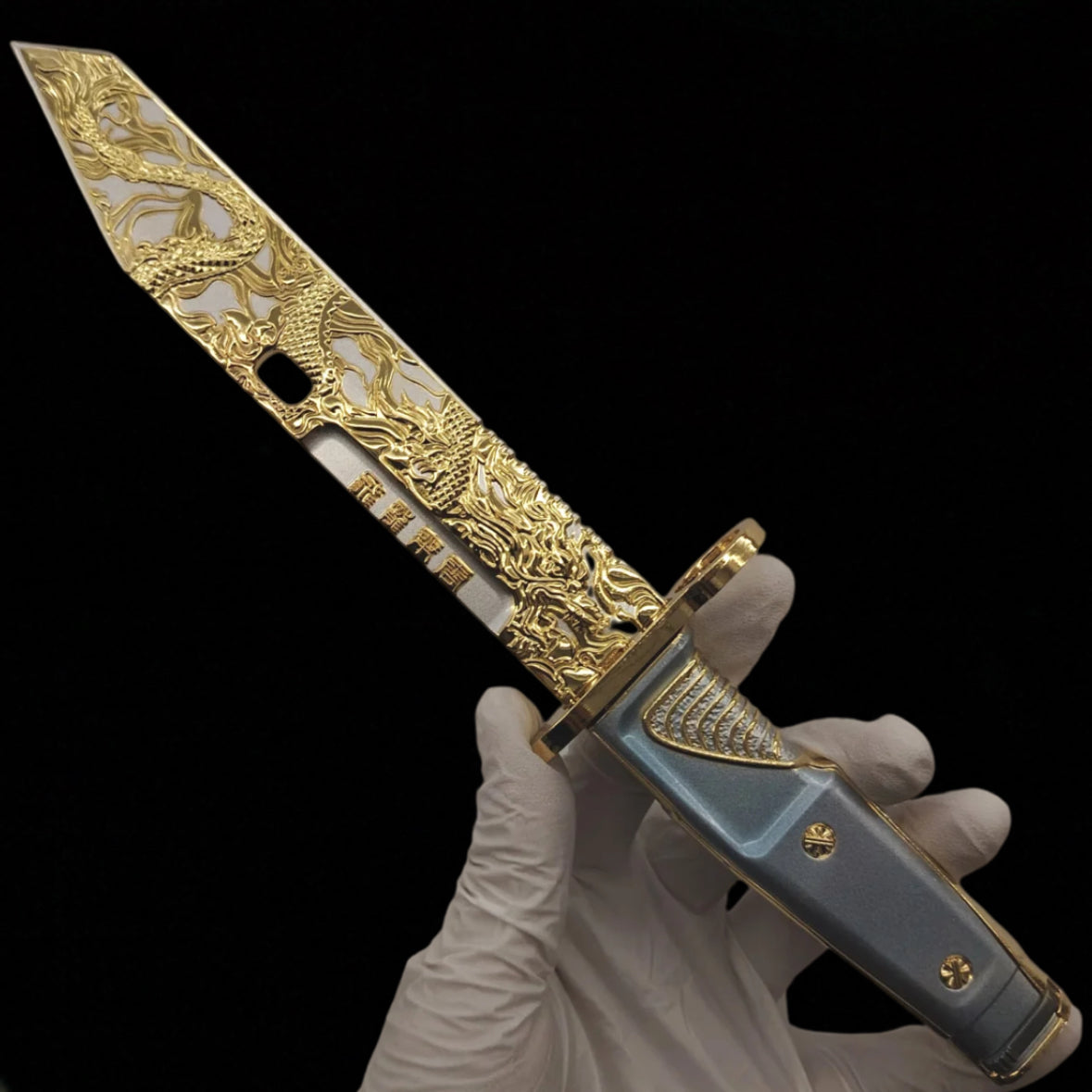 Delta Force Dragon Tooth Knife Metal Replica