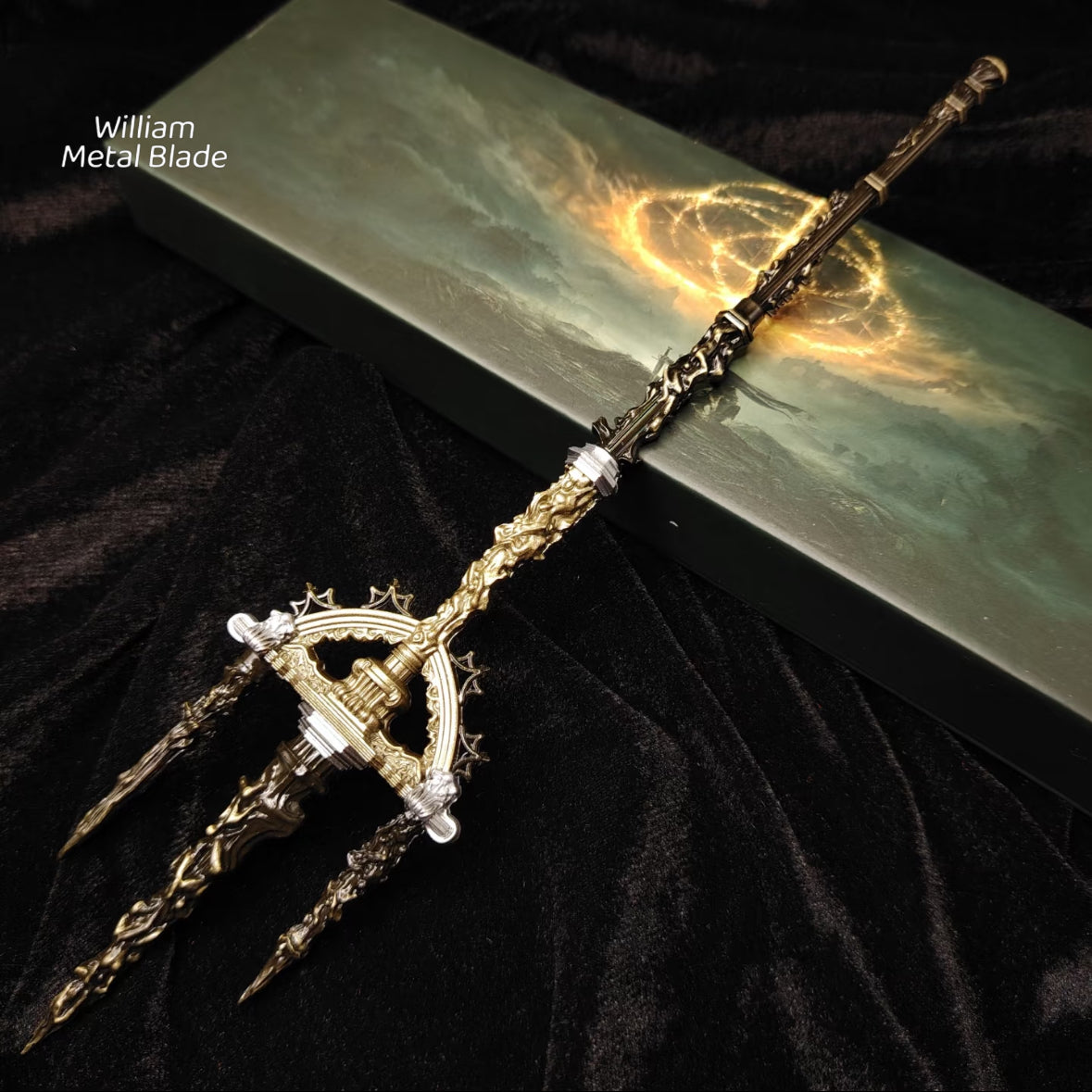 ER Mohgwyn's Sacred Spear Metal Miniature 29.5CM/11.6"