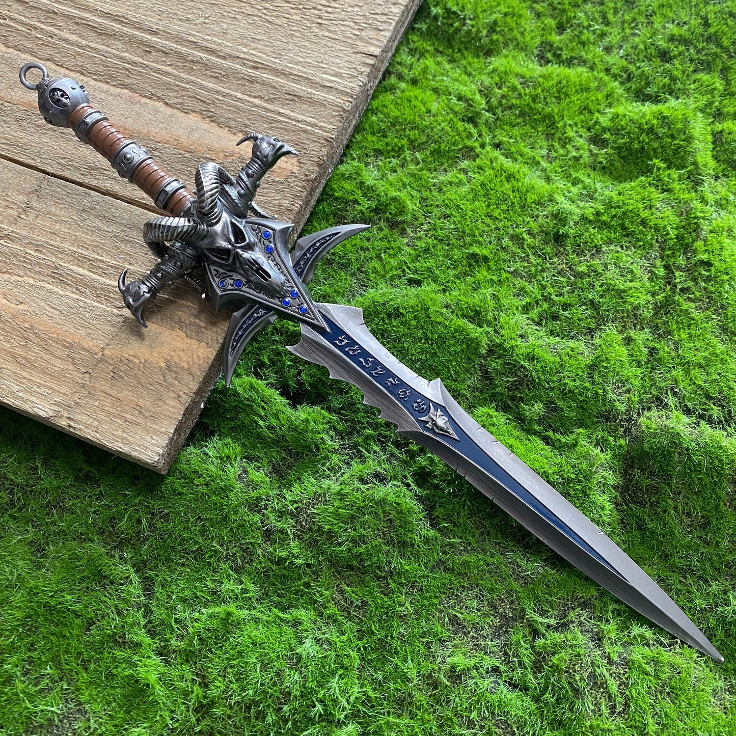 Lich King Arthas Frostmourne Sword 30CM Replica With Display Holder