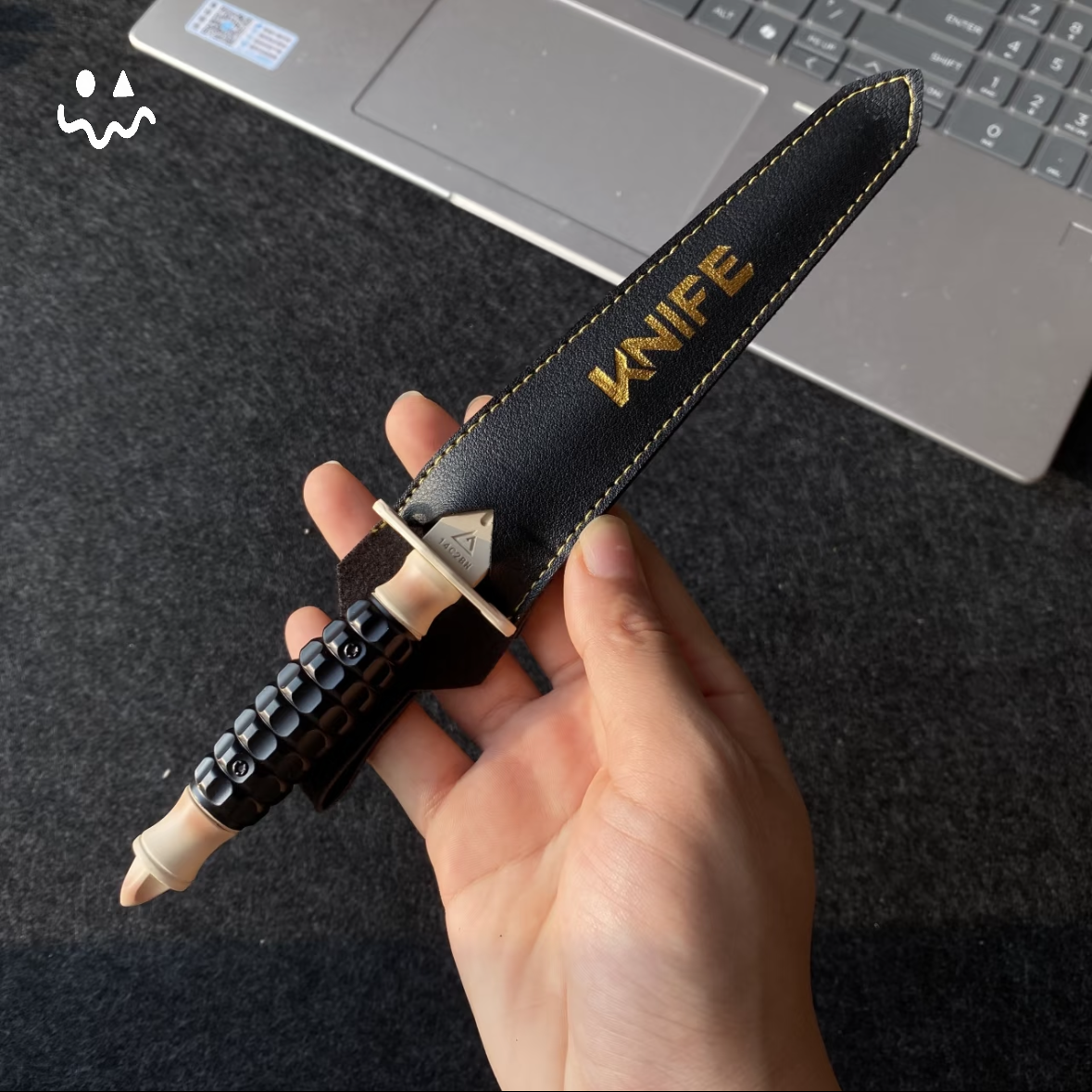 Hot Game Black Hawk Knife Metal Replica