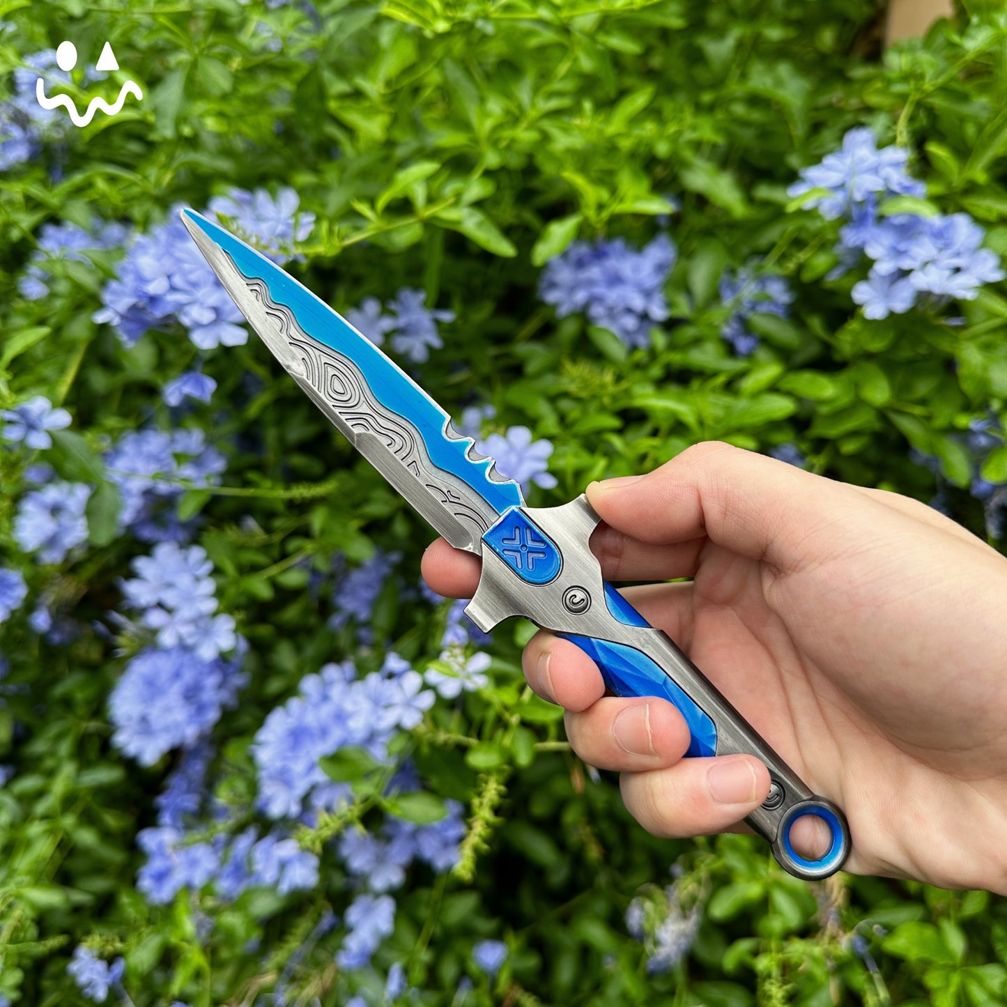 Metal High-quality VCT Knife Life Size Replica Luminous Version