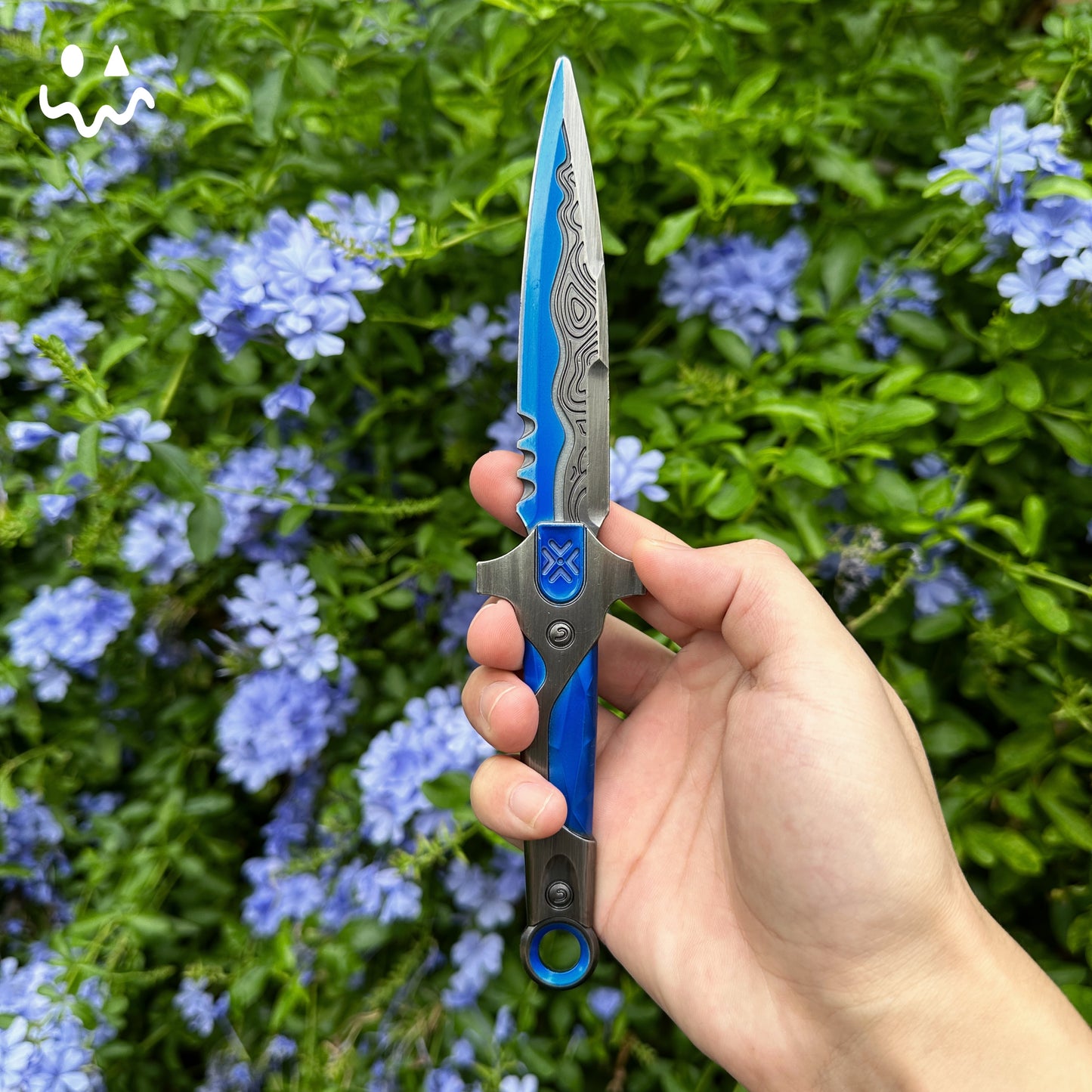 Metal High-quality VCT Knife Life Size Replica Luminous Version