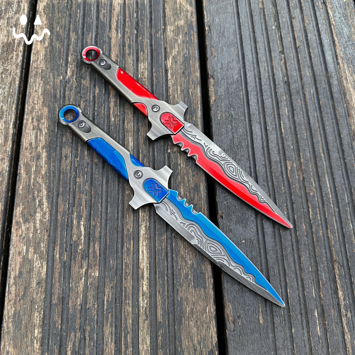 Metal High-quality VCT Knife Life Size Replica Luminous Version