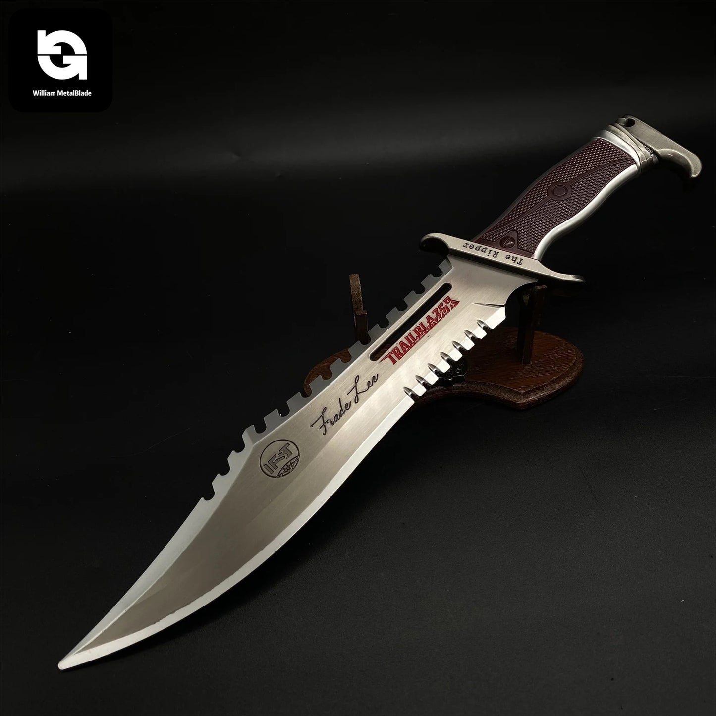 Pathfinder's Cleaver Dagger Metal Replica