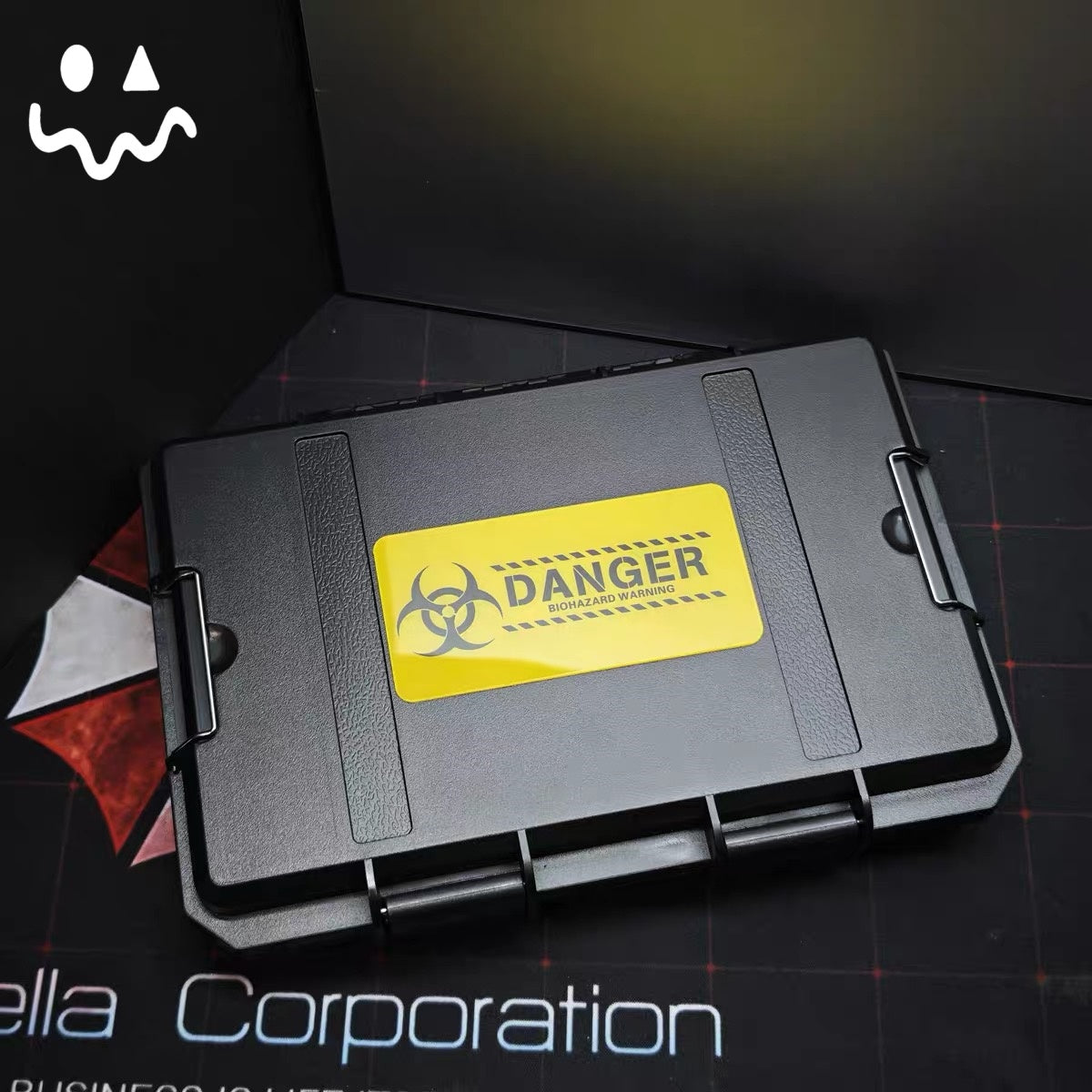 RE Liquid Samples With Umbrella Corporation Tool Box Set