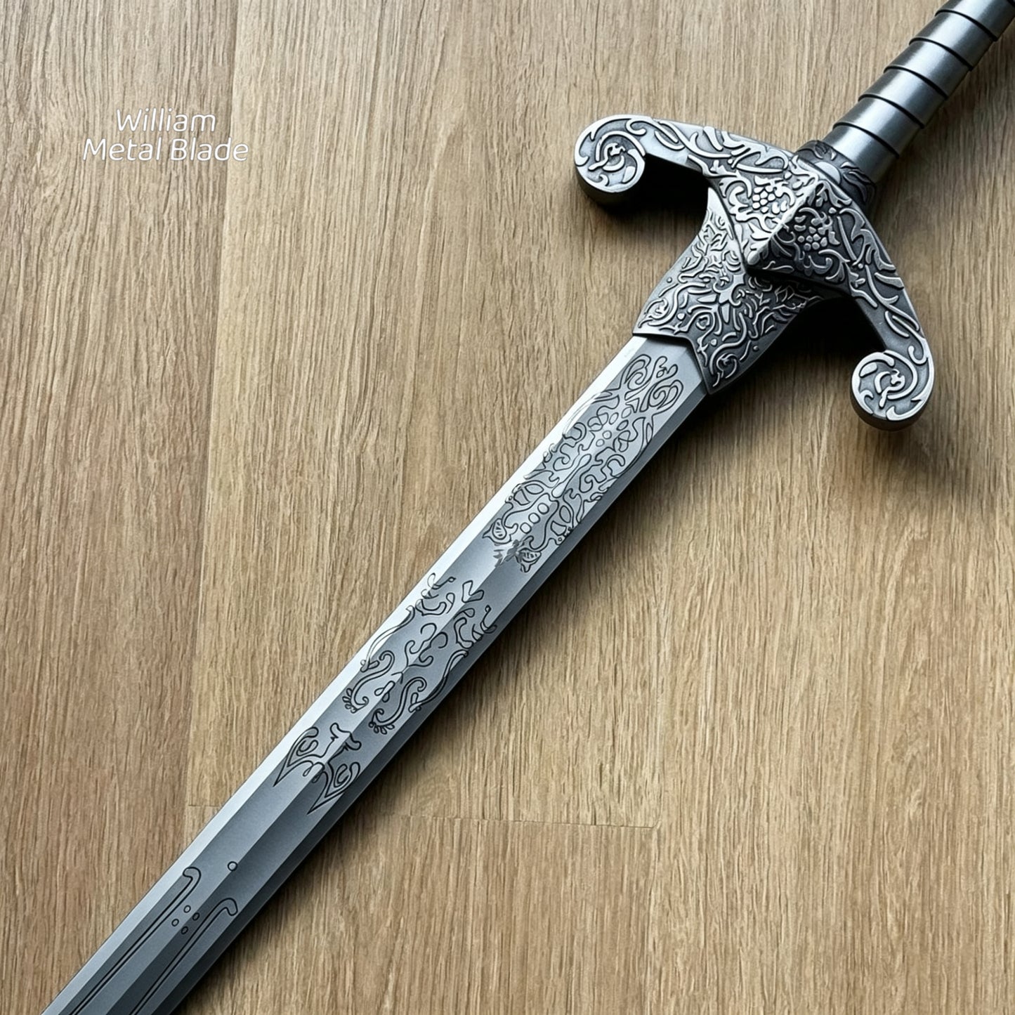 112CM/44.1" Oblivion Remastered Game Silver Longsword Blunt Metal Replica