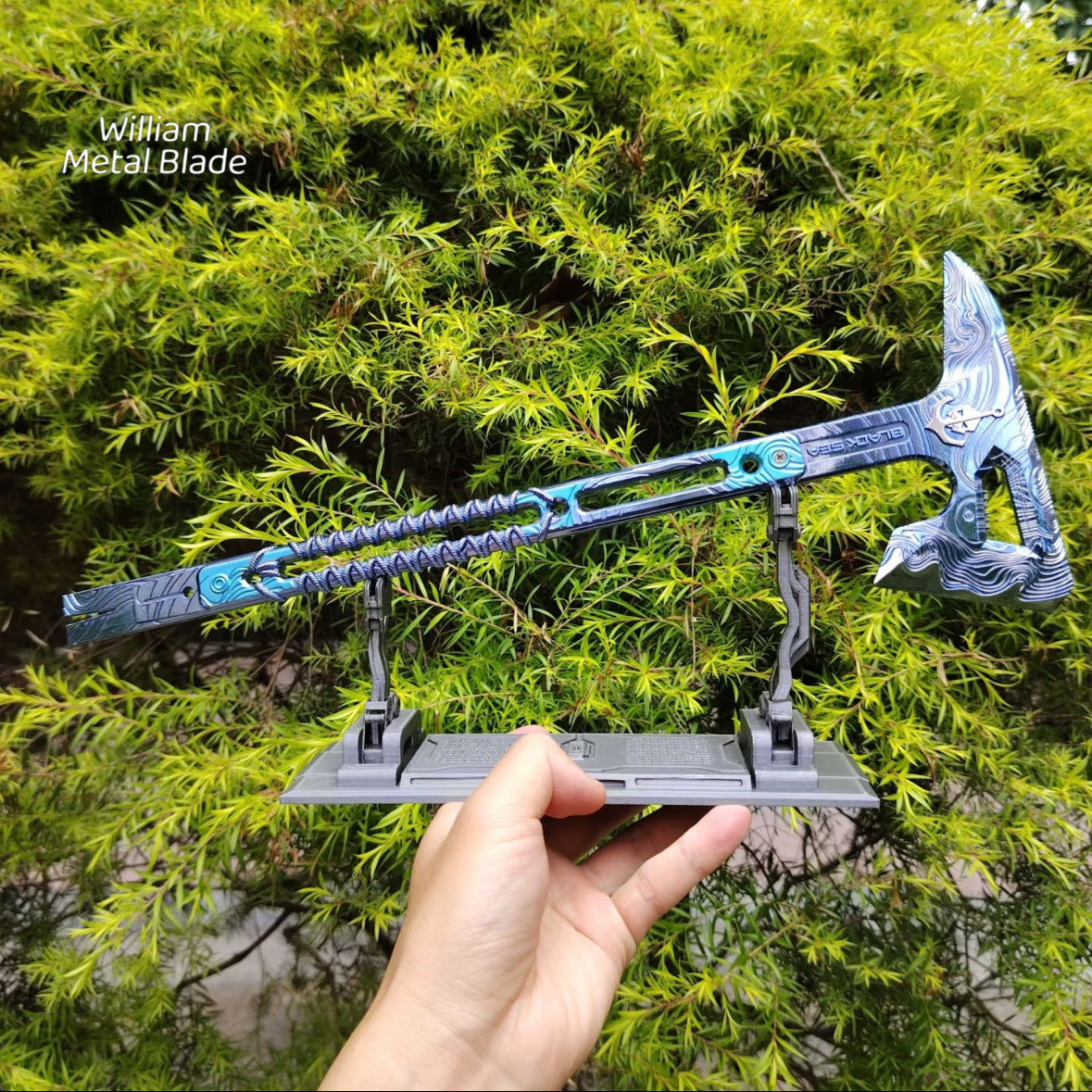 35CM/8.6" DF Black Sea Tactical Axe Metal Replica