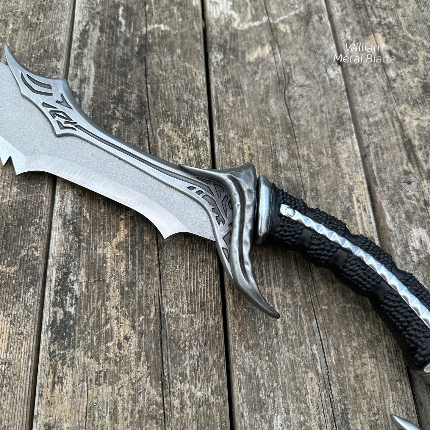 57CM/22.4" Skyrim Game Weapon New Daedric Sword Blunt Metal Replica