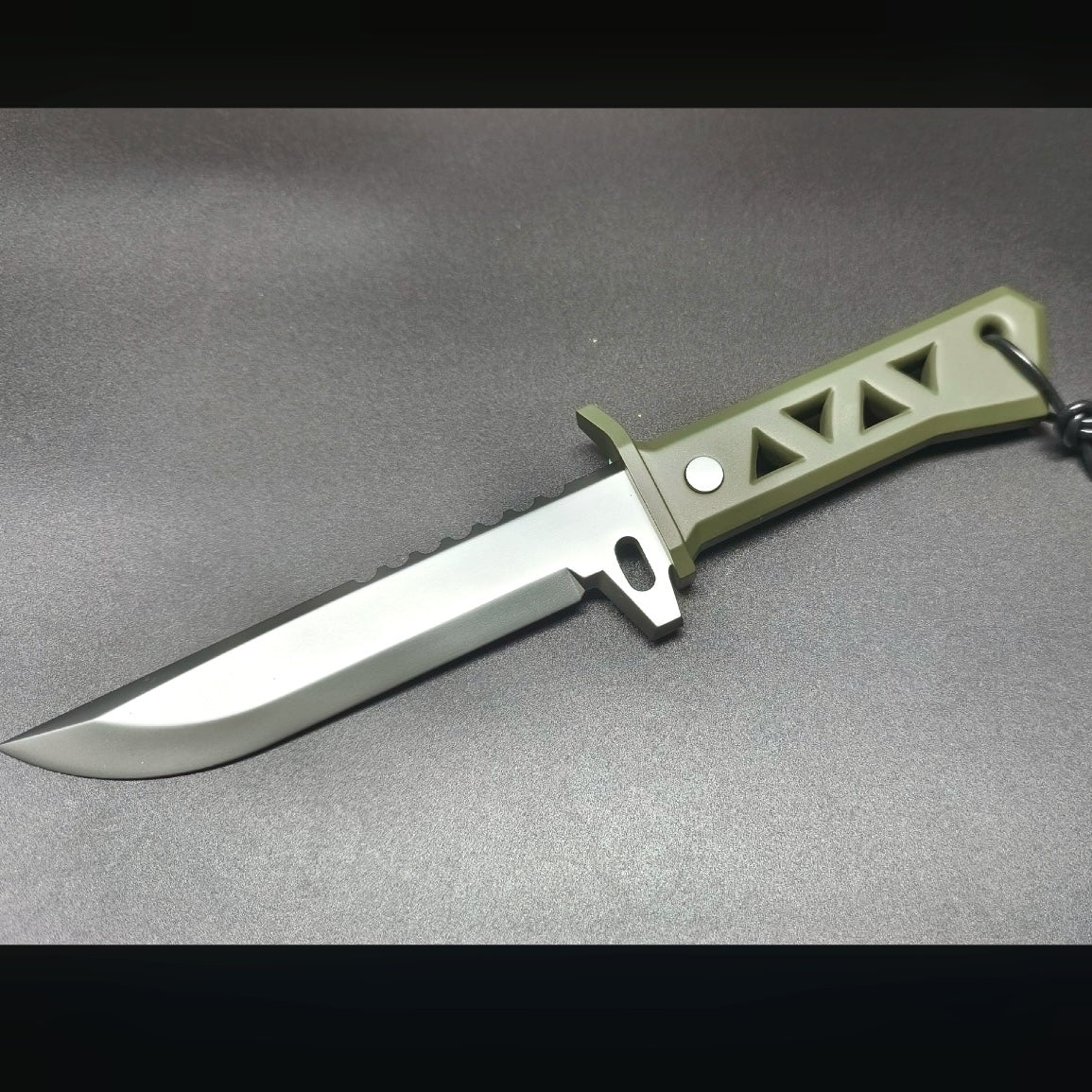 27CM/10.6 Xenohunter Knife Metal Replica