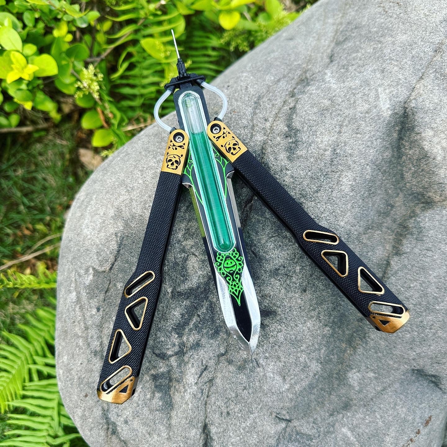 28CM/11.0 Resin Octane Heirloom V3 Real Glass Liquid Tube Craft Balisong Collection Make and deliver the list. with a cycle of 1-2 months)