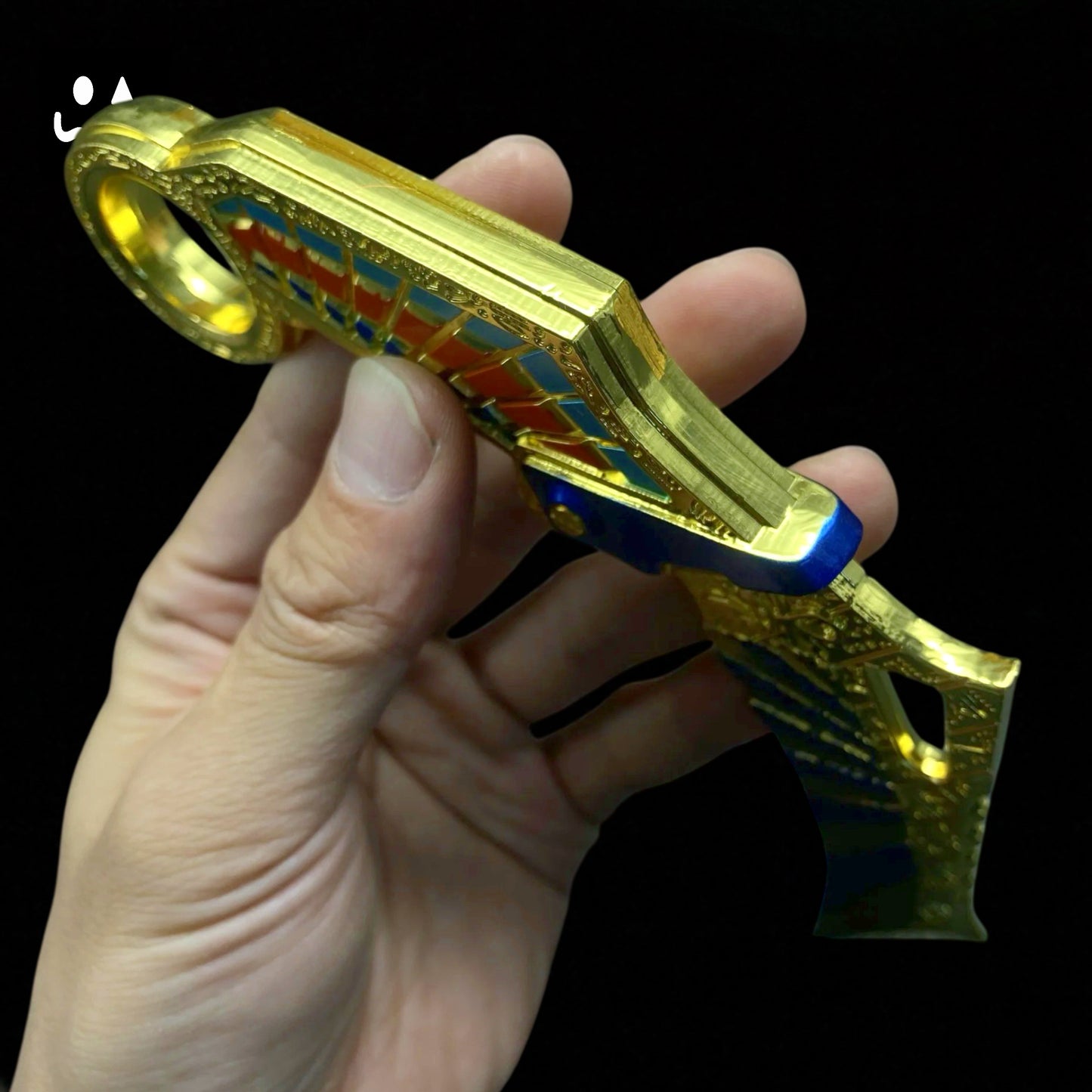 Arena Breakout Claws Of Vast Sky Metal Replica