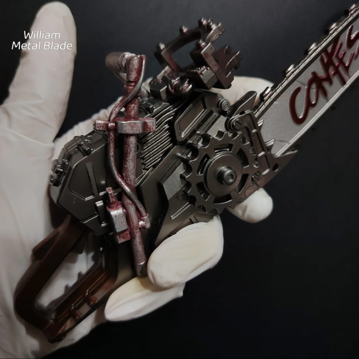 DF Game 25CM Cool Chainsaw Weapon Metal Replica