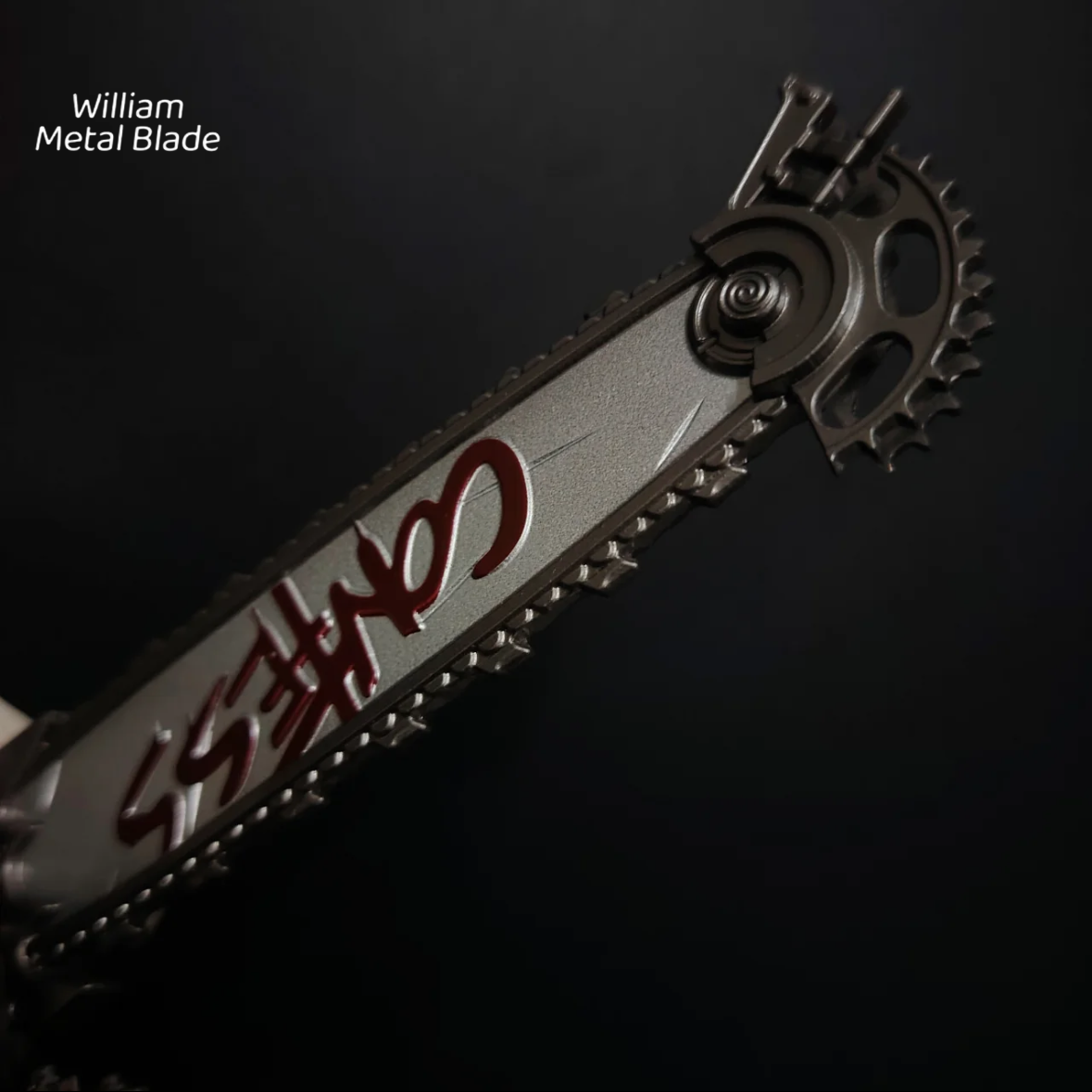 DF Game 25CM Cool Chainsaw Weapon Metal Replica