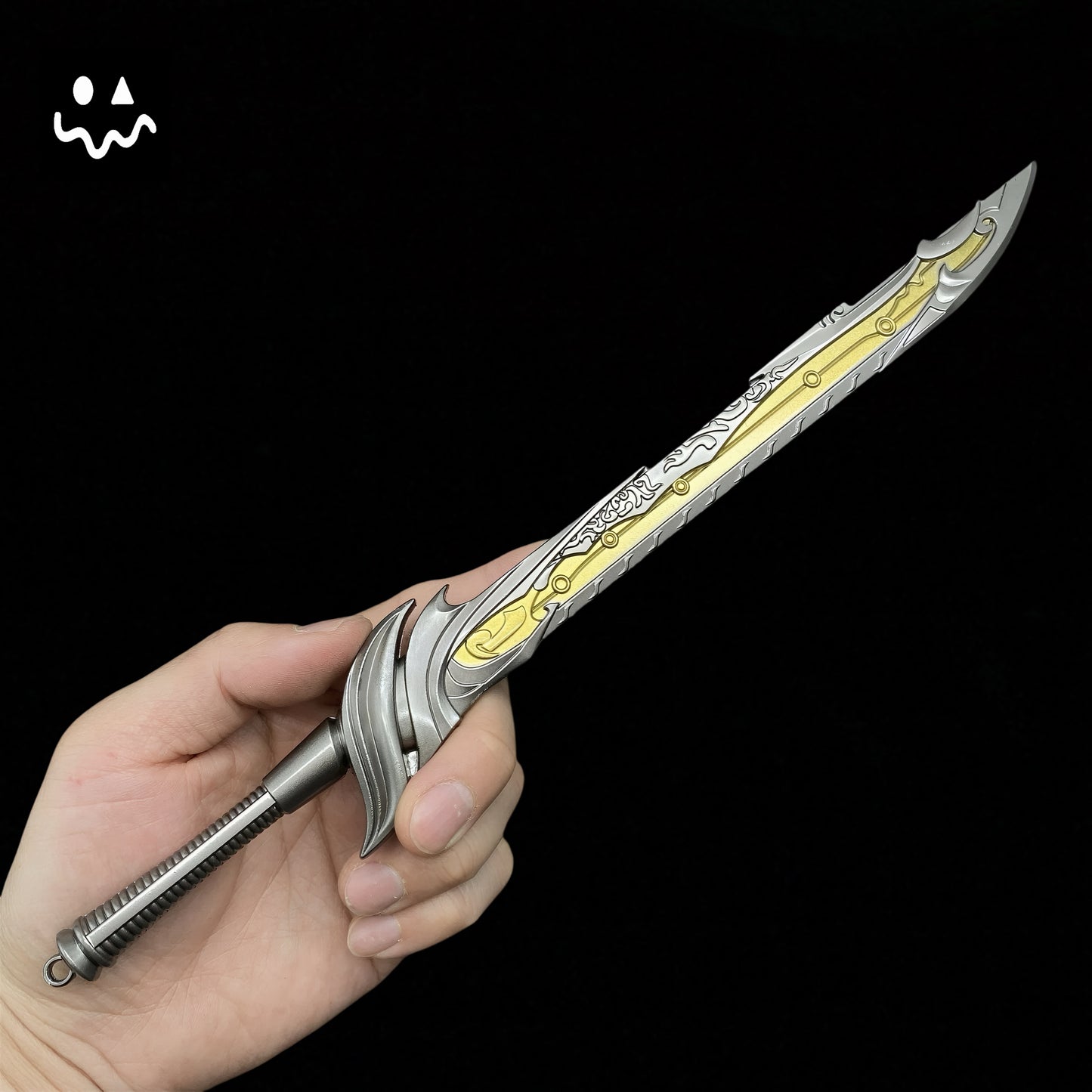 29CM/11.4" NB Metal Dark Pattern Startling Hung Knife Replica