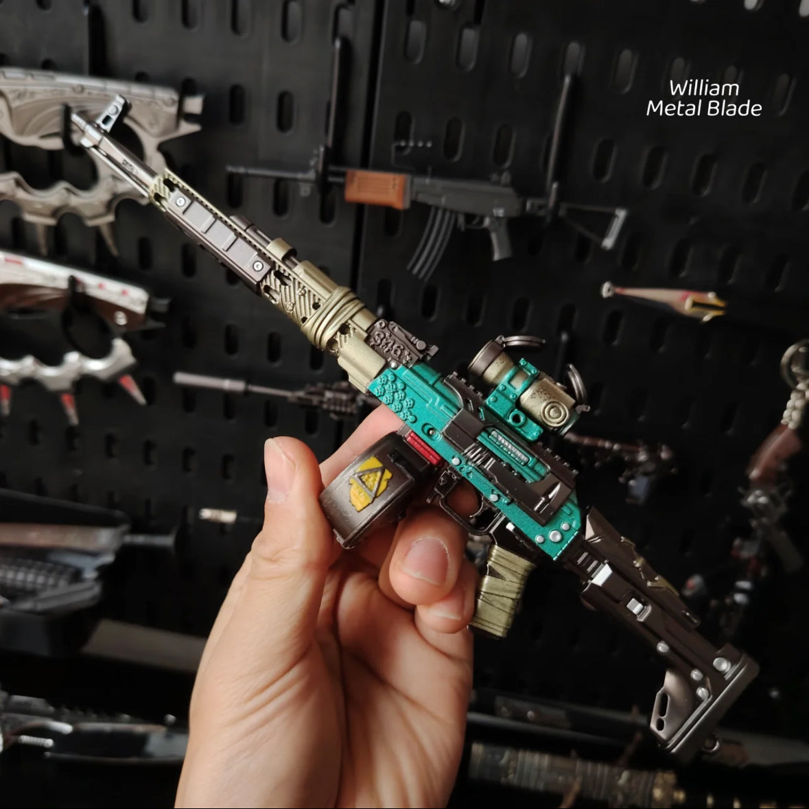 Delta Force AKM Assault Rifle Metal Miniature