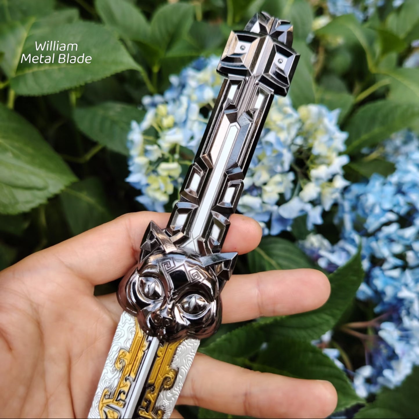 Delta Force Data Throwing Knife Metal Replica