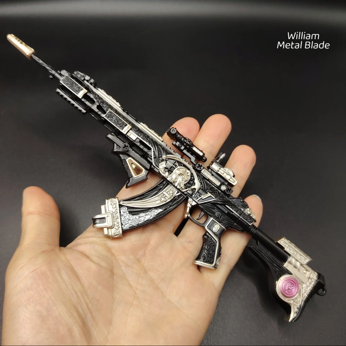 Delta Force Death Rose Assault Rifle Metal Replica