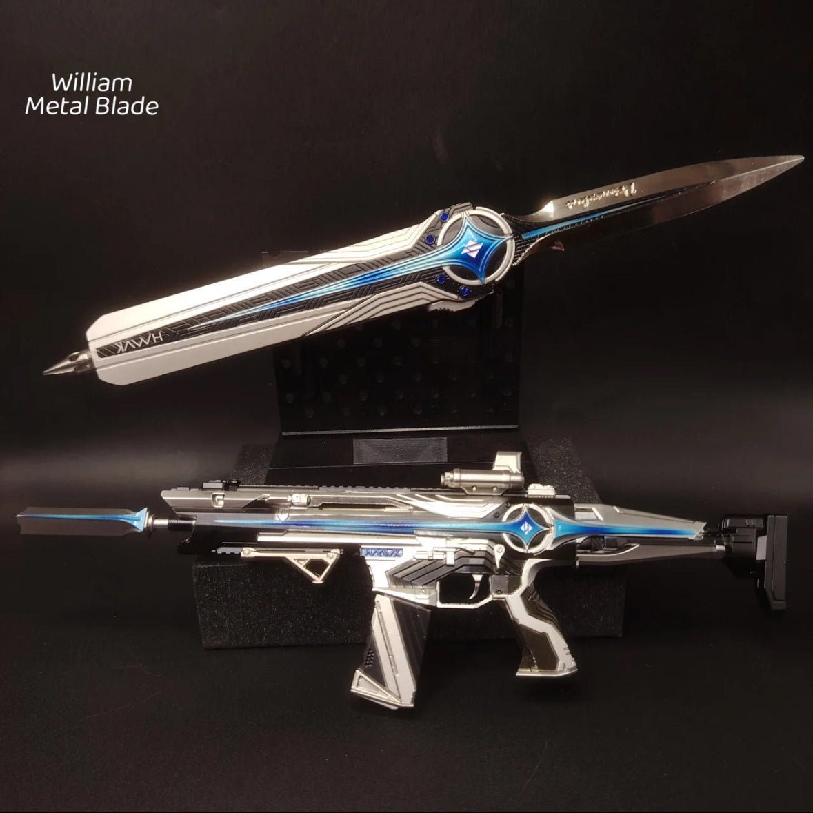 Delta Force Desmoulins Knife & Mini Assault Rifle Metal Replica