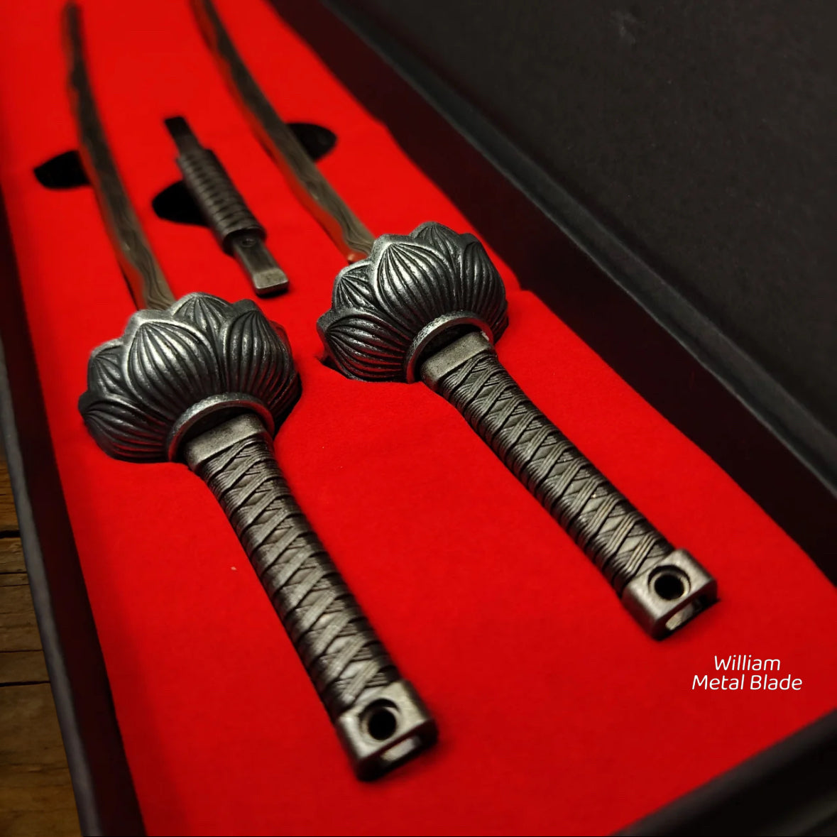 ER Eleonora's Poleblade Metal Miniature 48CM/18.8"