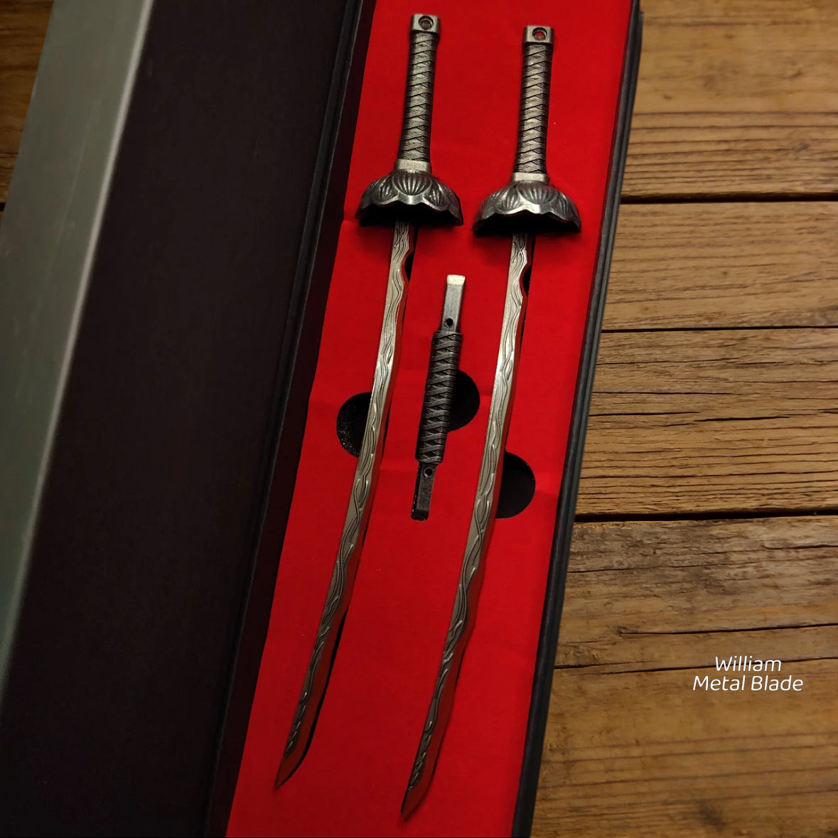 ER Eleonora's Poleblade Metal Miniature 48CM/18.8"
