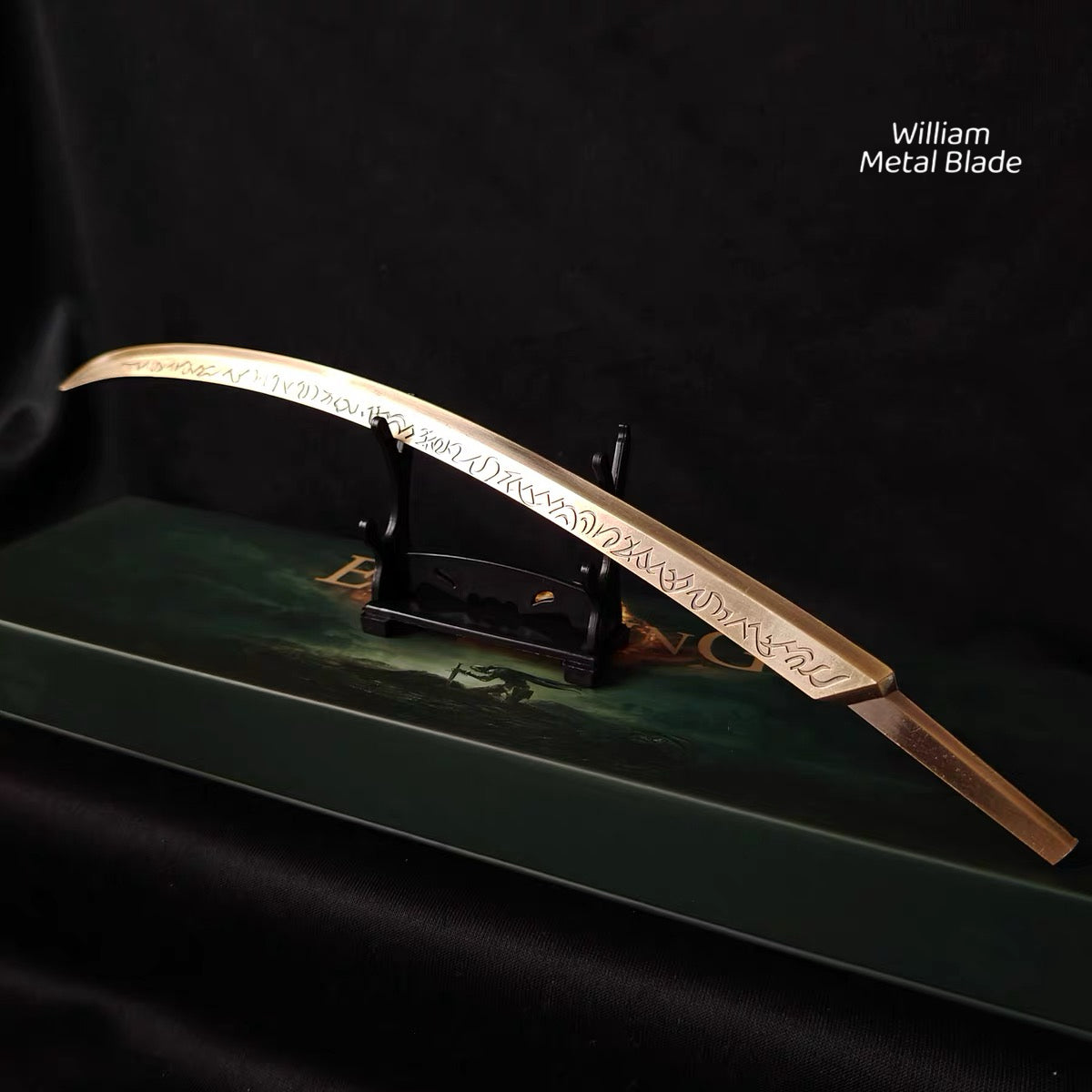 ER Hand of Malenia Metal Miniature Gift Box