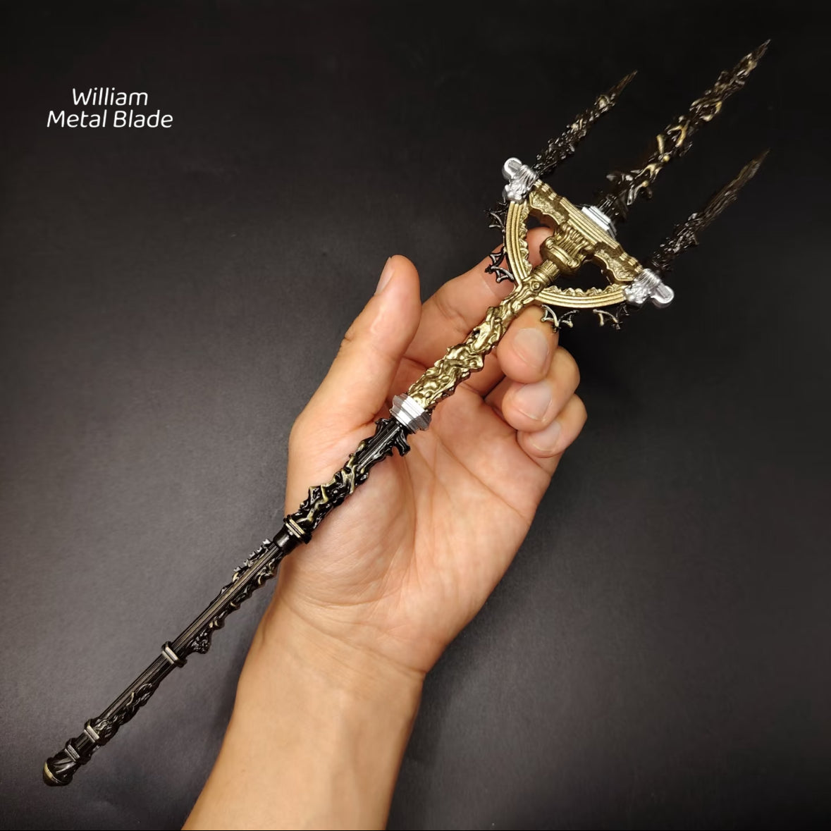 ER Mohgwyn's Sacred Spear Metal Miniature 29.5CM/11.6"