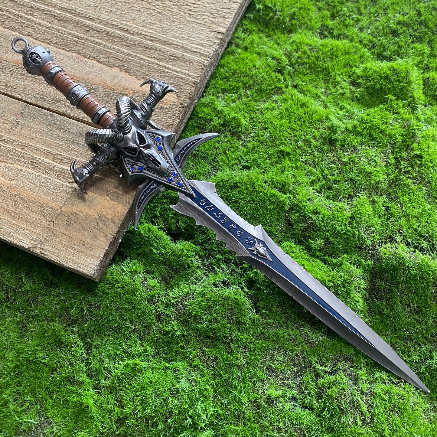 Lich King Arthas Frostmourne Sword 30CM Replica With Display Holder