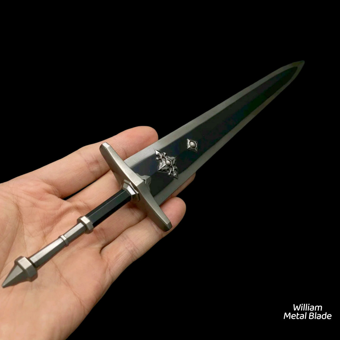 Greatsword of Solitude Metal Replica 30CM/11.8"