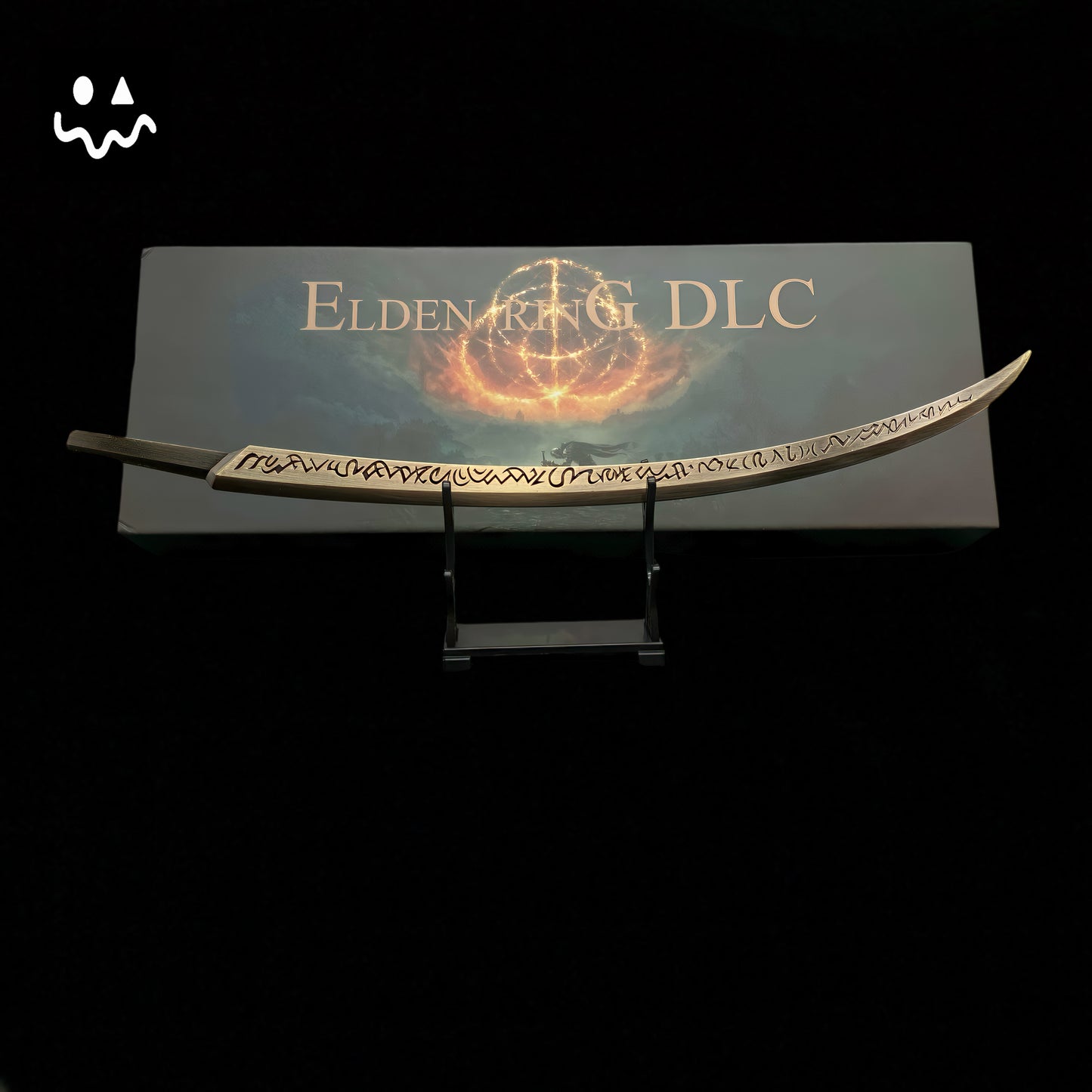 ER Hand of Malenia Metal Miniature Gift Box