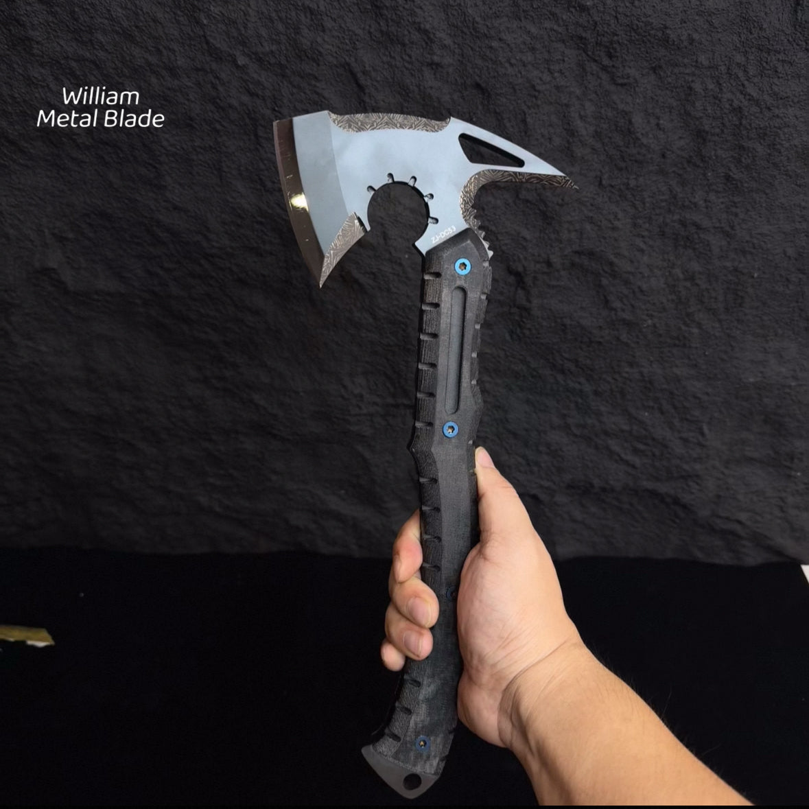 Handmade DC53 Steel Liquid Mirror Surface Re9 Leon Tactical Axe Full Scale 13.7"