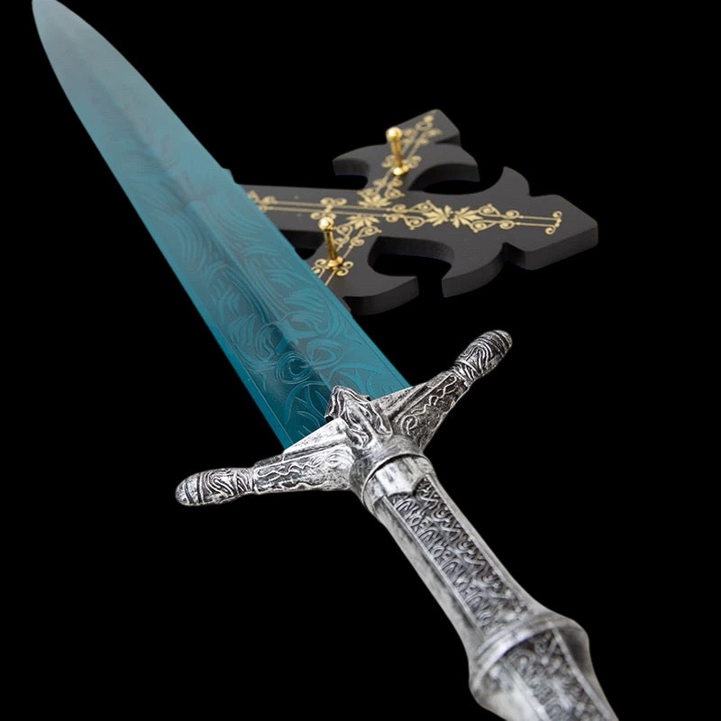 IRL Holy Moonlight Greatsword Life-Size Metal Replica