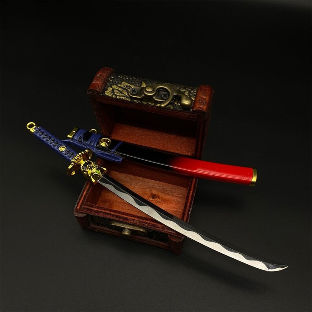 Onimaru Kunitsuna Oni Claw Metal Replica 2 In 1 Gift Box