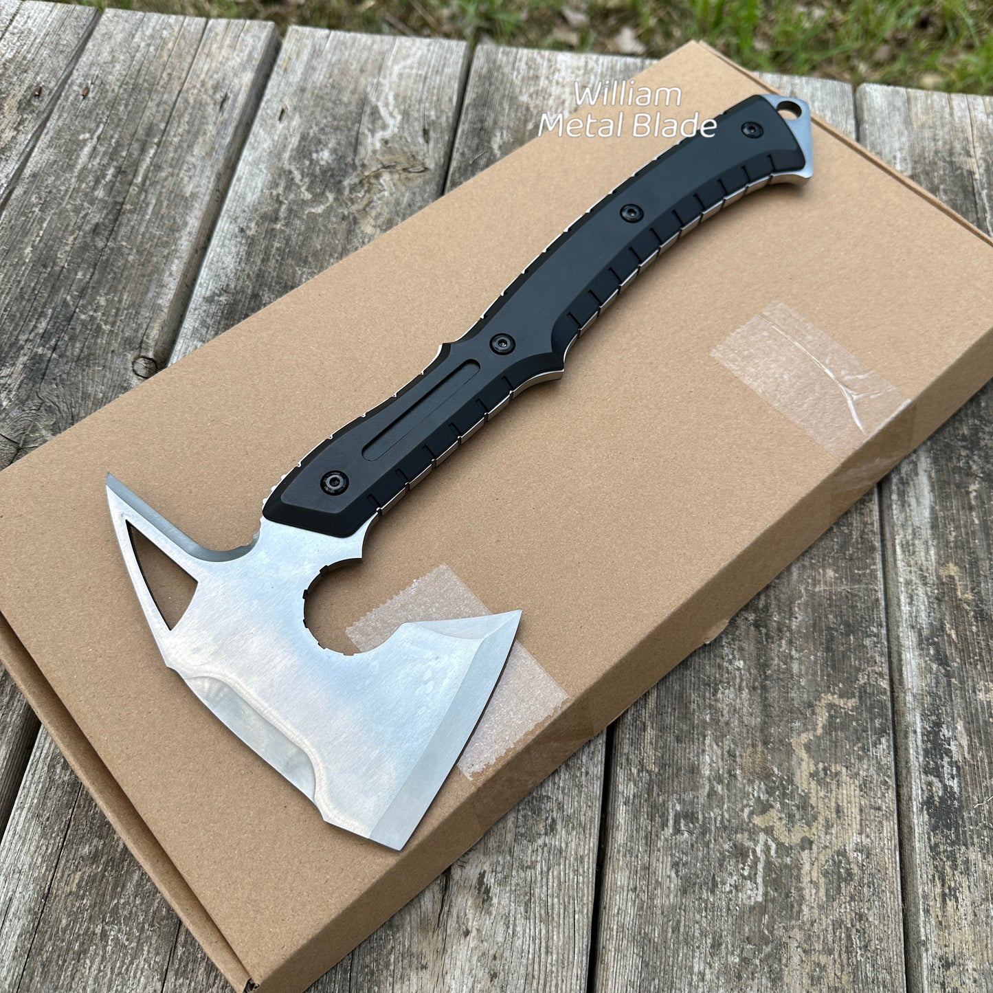 Life-Size Metal Re9 Leon Tactical Axe 37CM/14.5" - Dull Blade Prop For Collection