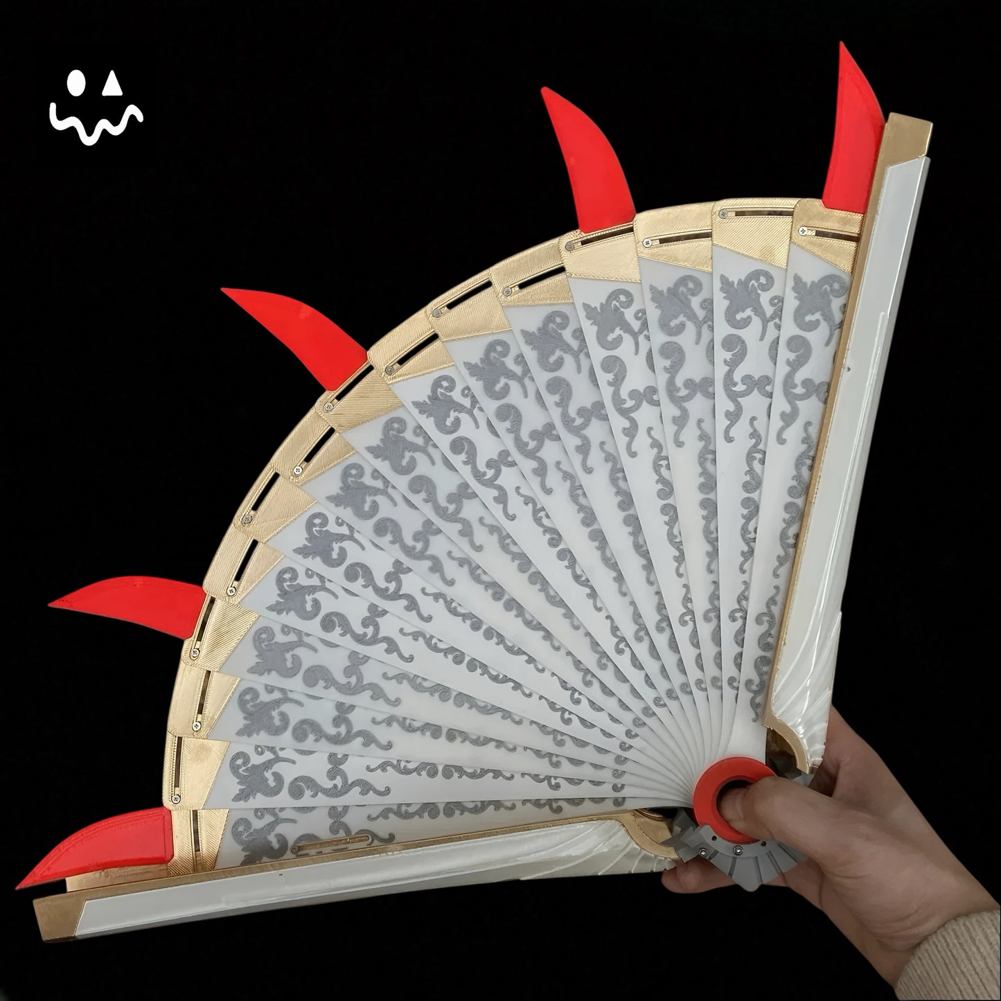 Loba Fan Loba Heirloom Life-size Resin Replica