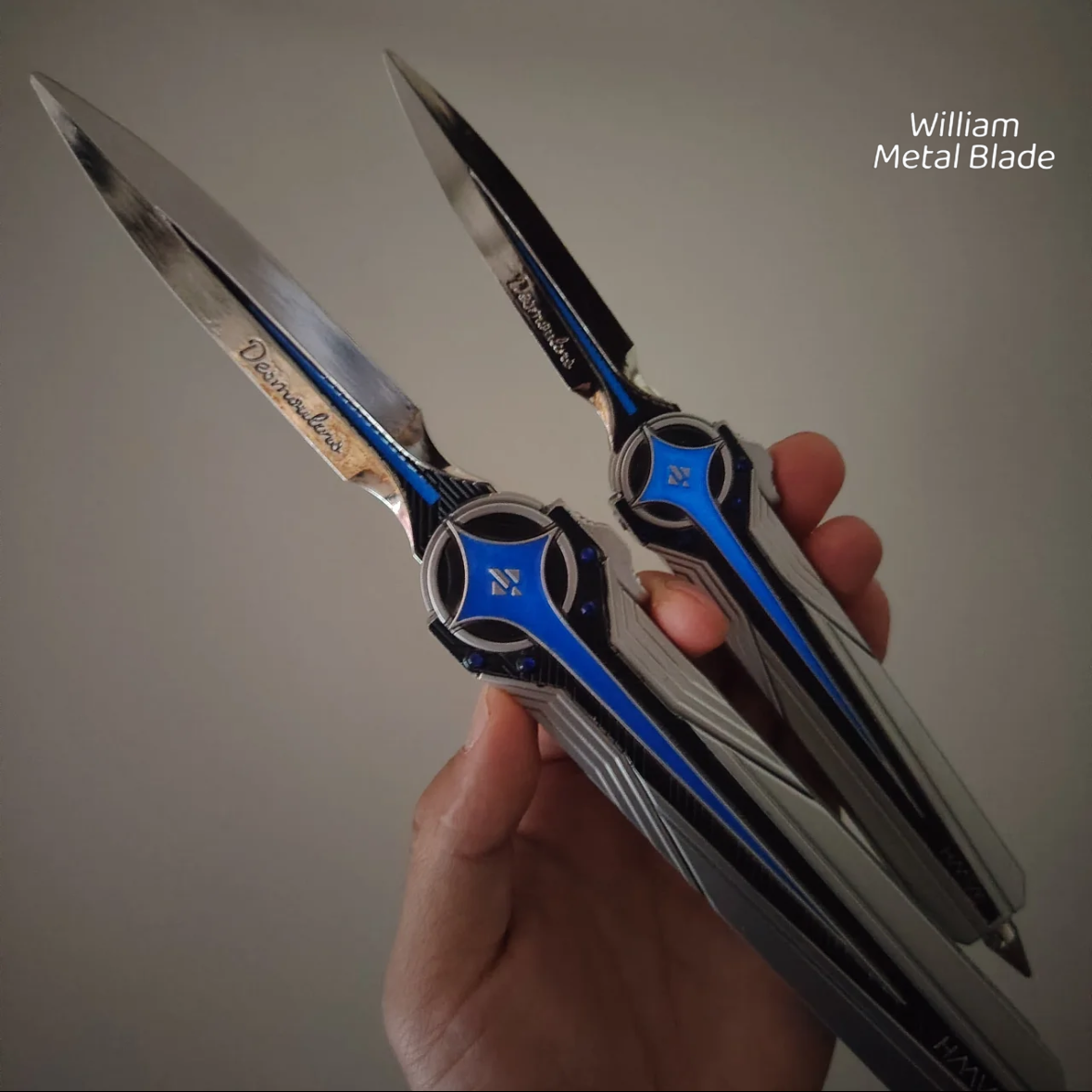 Luminous Delta Force Desmoulins' Edge Metal Dull Blade Replica For Collection
