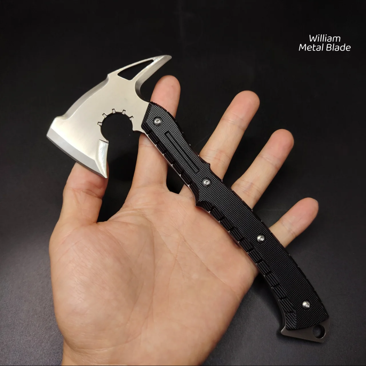 Mini Re4 Leon’s Hatchet Axe Steel Replica