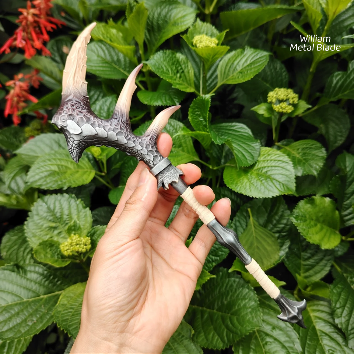 Monster Hunter: World Fatalis Zaggespanon Metal Mini Replica