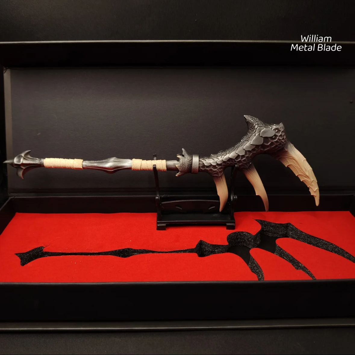 Monster Hunter: World Fatalis Zaggespanon Metal Mini Replica