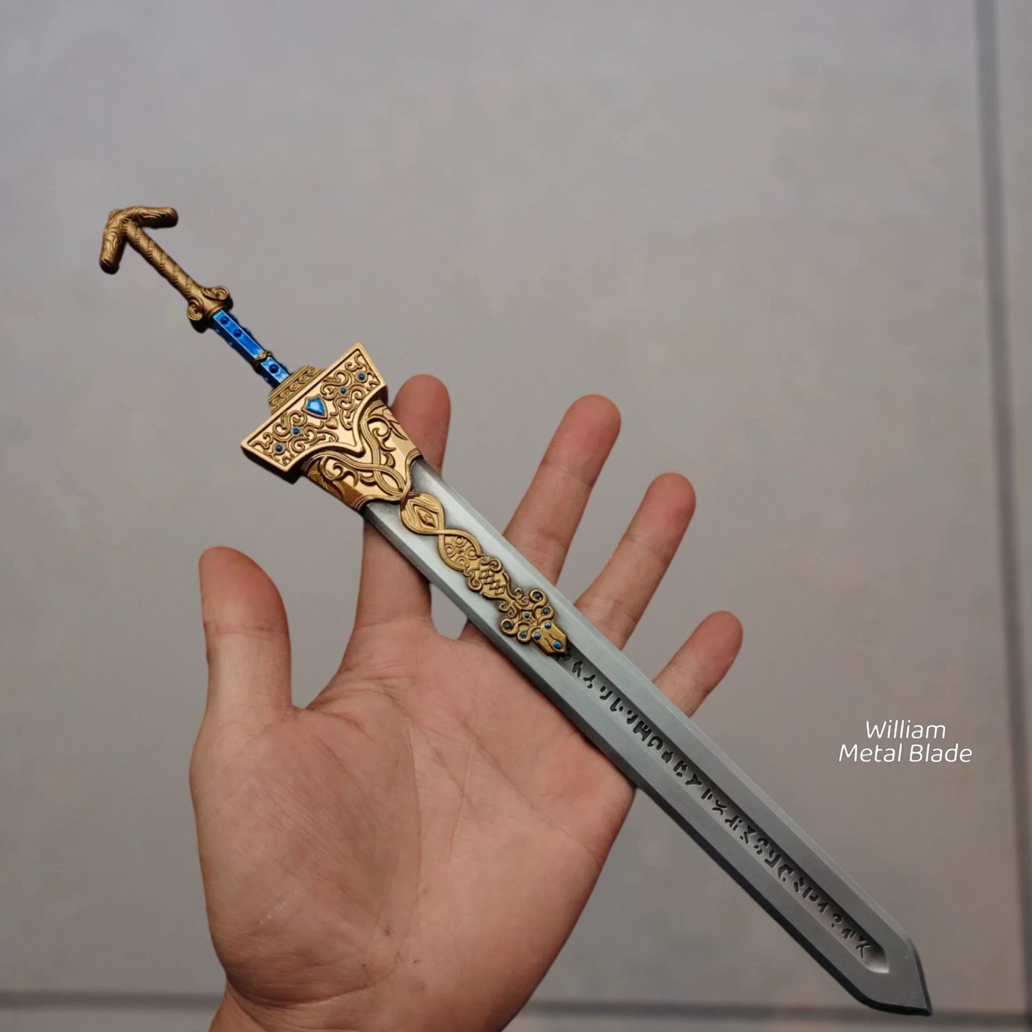 30CM/11.8" ER Soul Game Royal Greatsword Metal Miniature