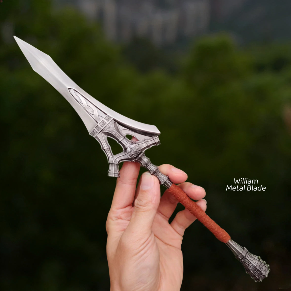 Serpent Hunter Spear Metal Replica With Gift Box