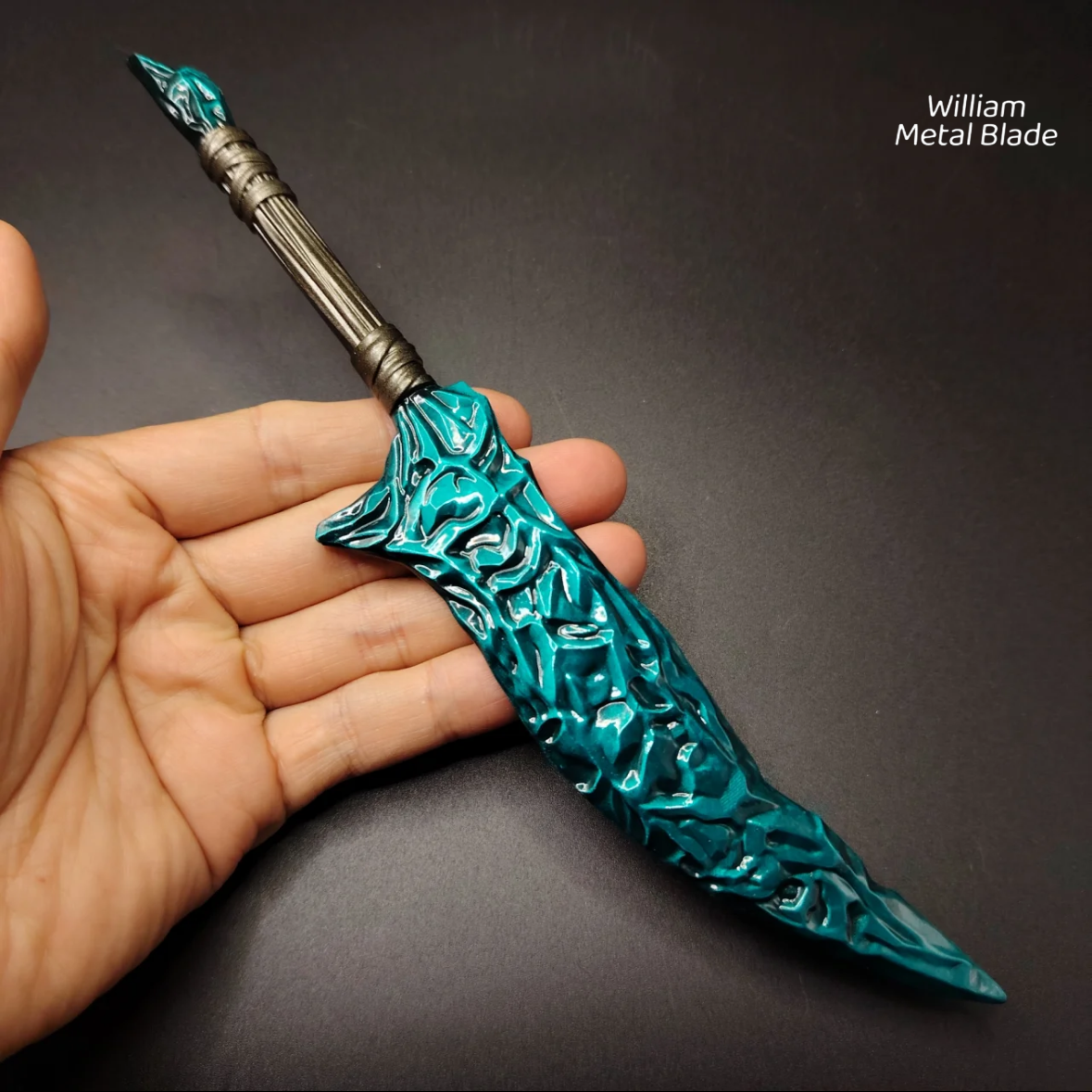 Soul Game Metal Tiny Crystal Knife Replica