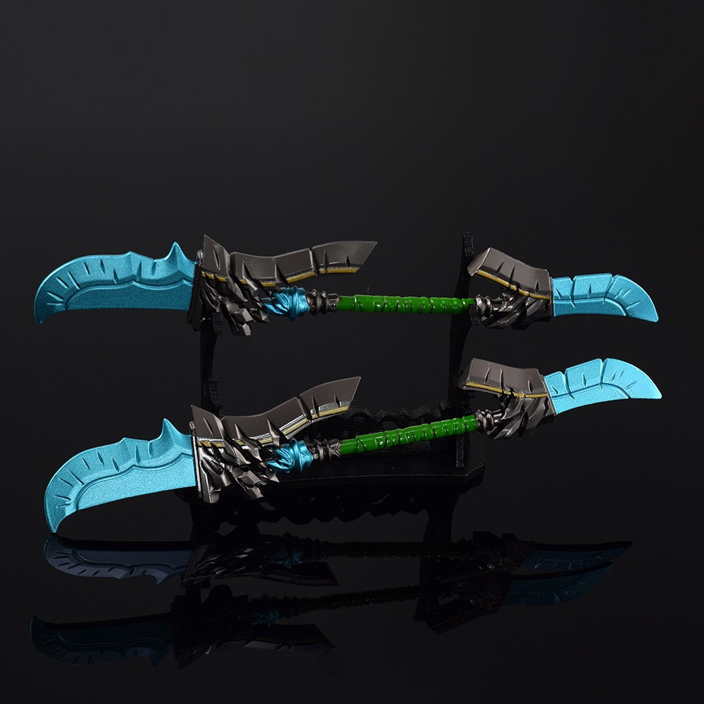 WOW Cloudsong Glaive Metal Replicas A Pair