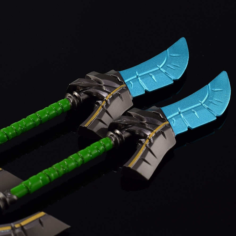 WOW Cloudsong Glaive Metal Replicas A Pair