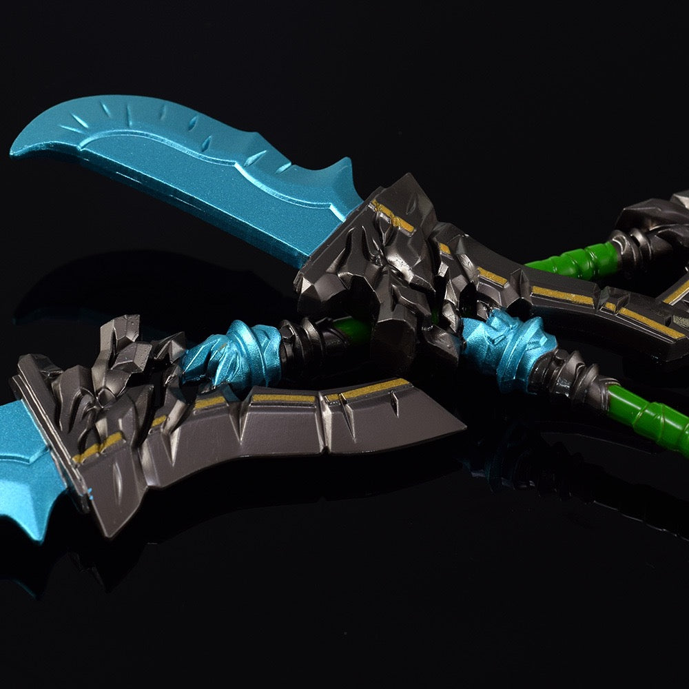 WOW Cloudsong Glaive Metal Replicas A Pair